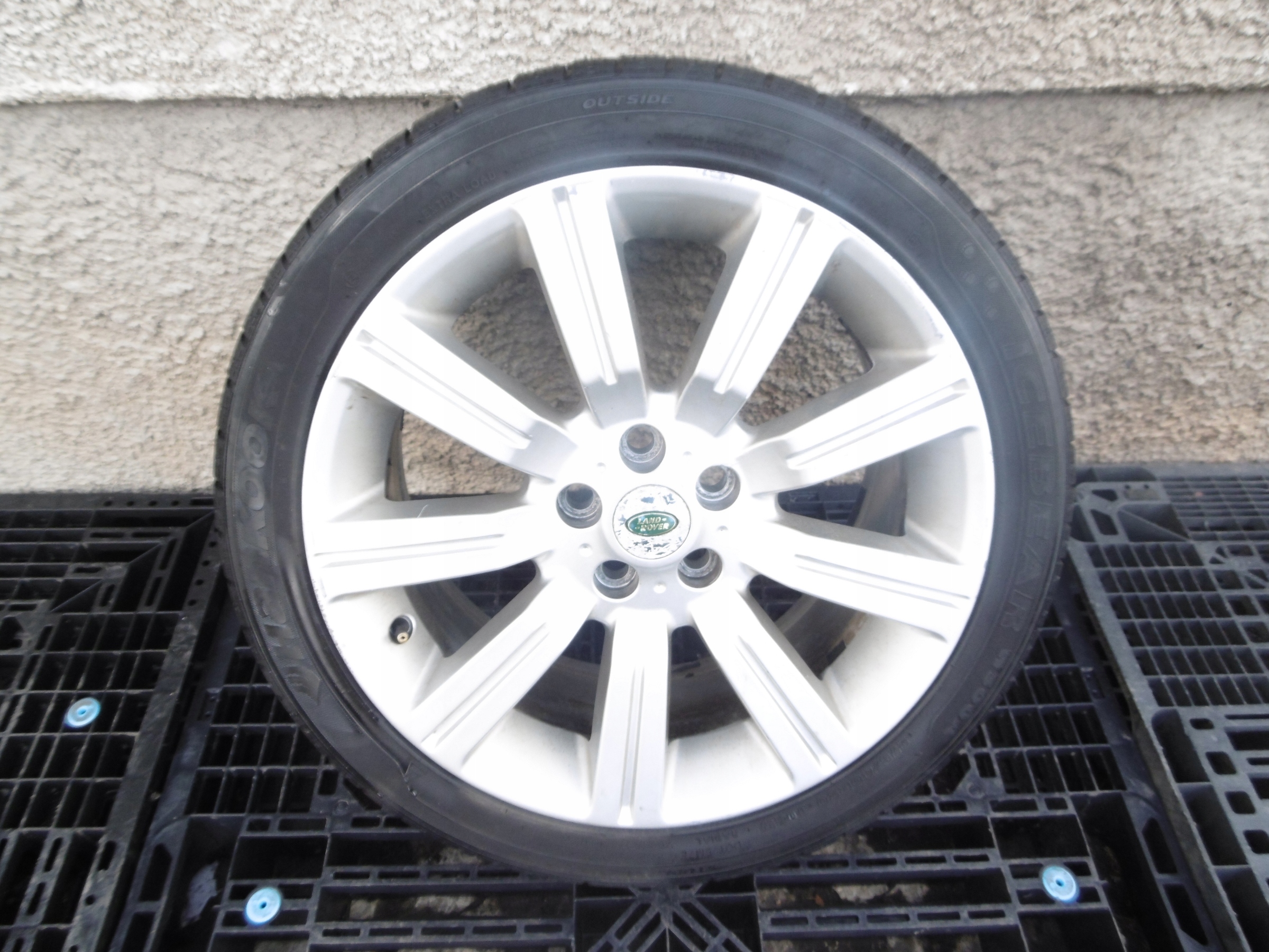 ALUFELGA + OPONA R 20 275/40 LAND RANGE ROVER