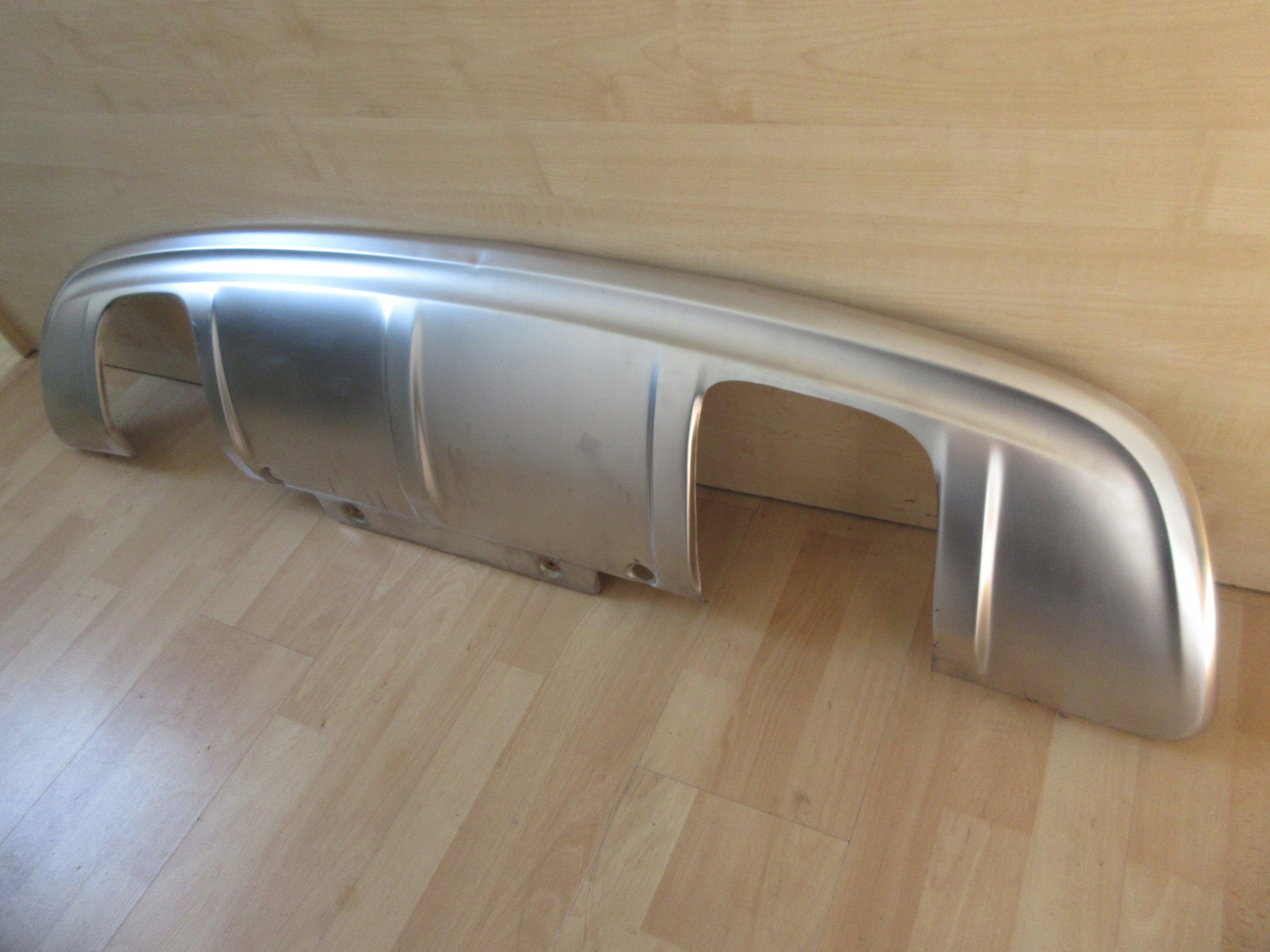 AUDI Q3 zderzak spoiler zderzaka tył 8U0807835 Strona zabudowy tył