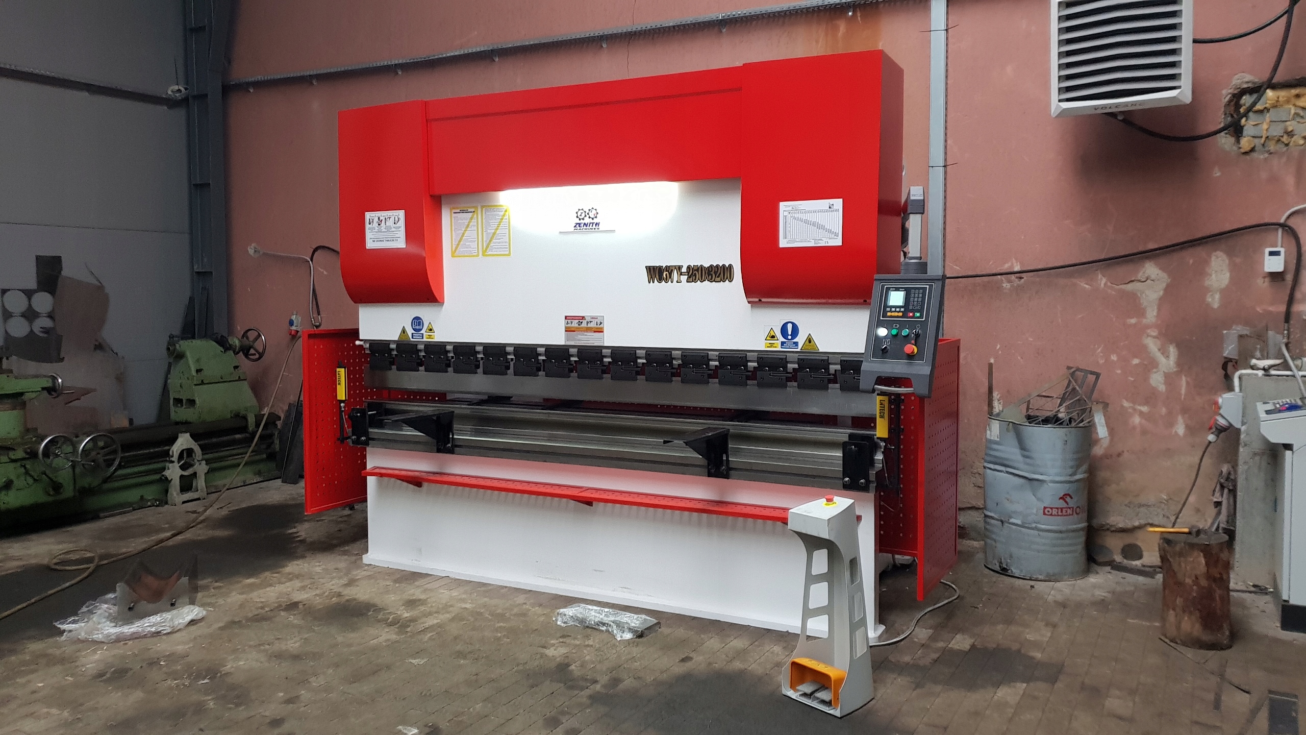 PRASA KRAWĘDZIOWA 300 x 4000 STRZAŁA UGIĘCIA KOMP. Rodzaj prasa