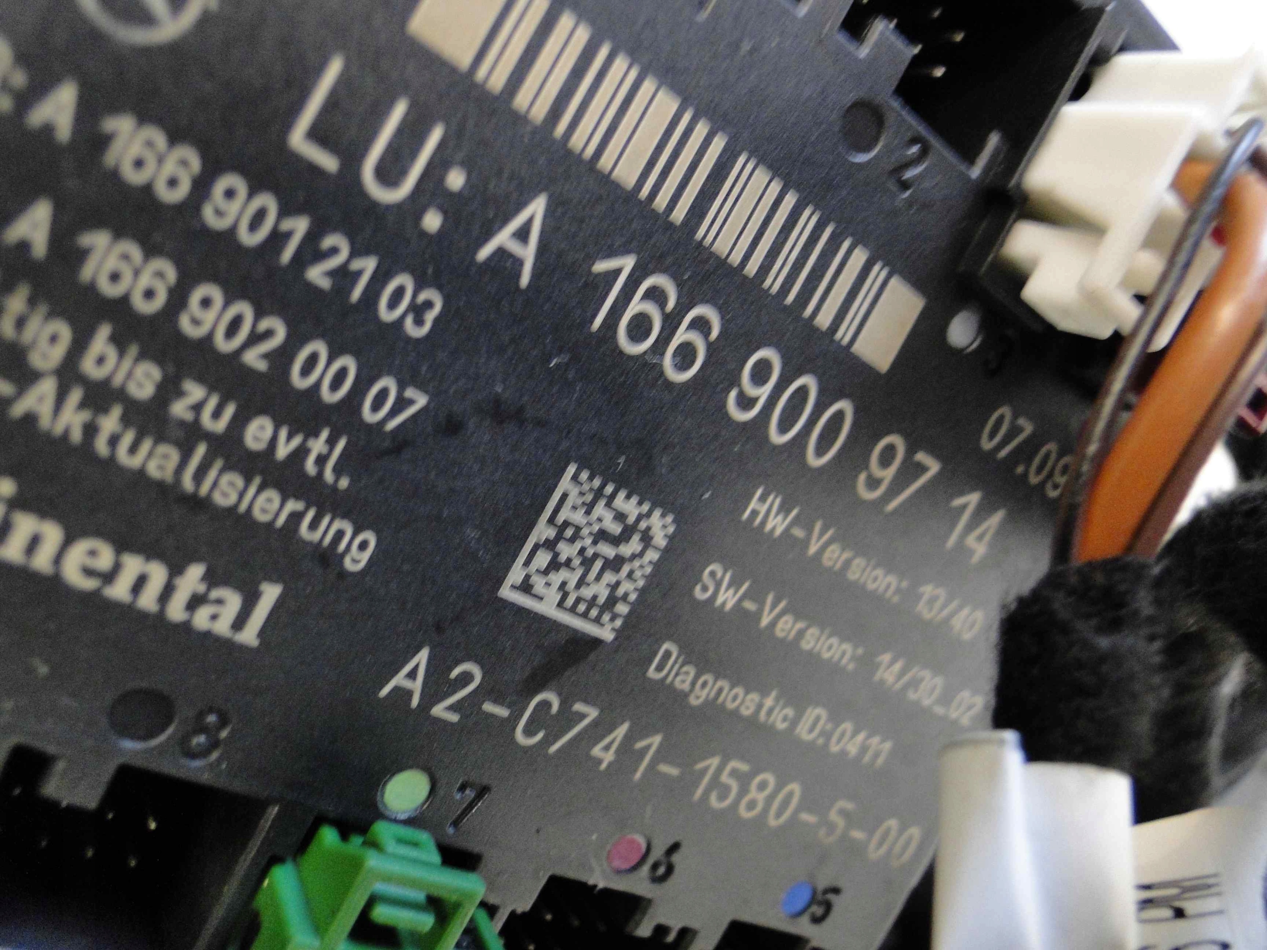 MERCEDES GLE W166 166 MODUŁ W DRZWI LEWE PRZEDNIE Jakość części (zgodnie z GVO) O - oryginał z logo producenta pojazdu (OE)