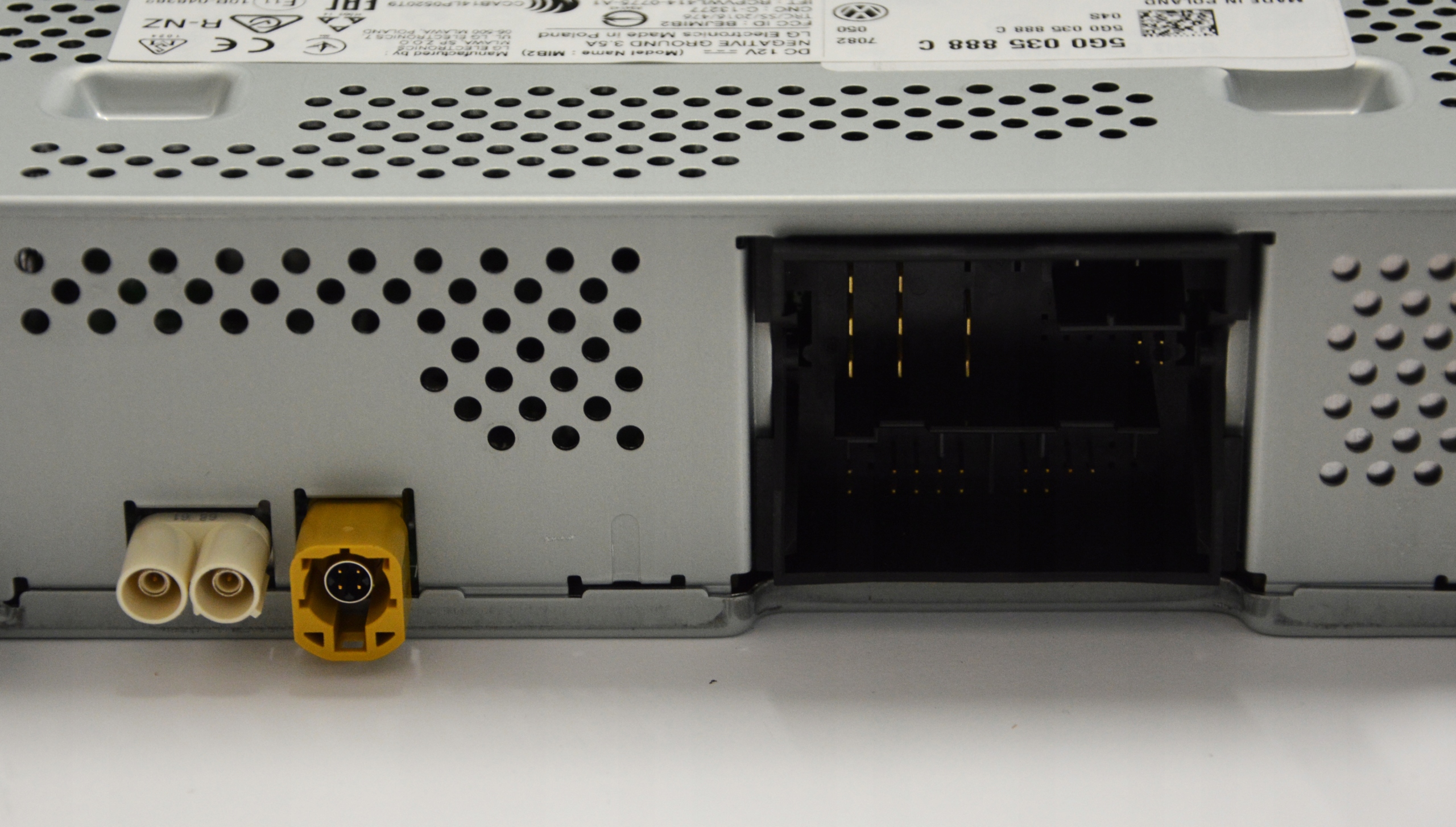 5G0035888C VW GOLF 7 PASSAT B8 RADIO DOTYKOWE CD Part manufacturer Volkswagen OE