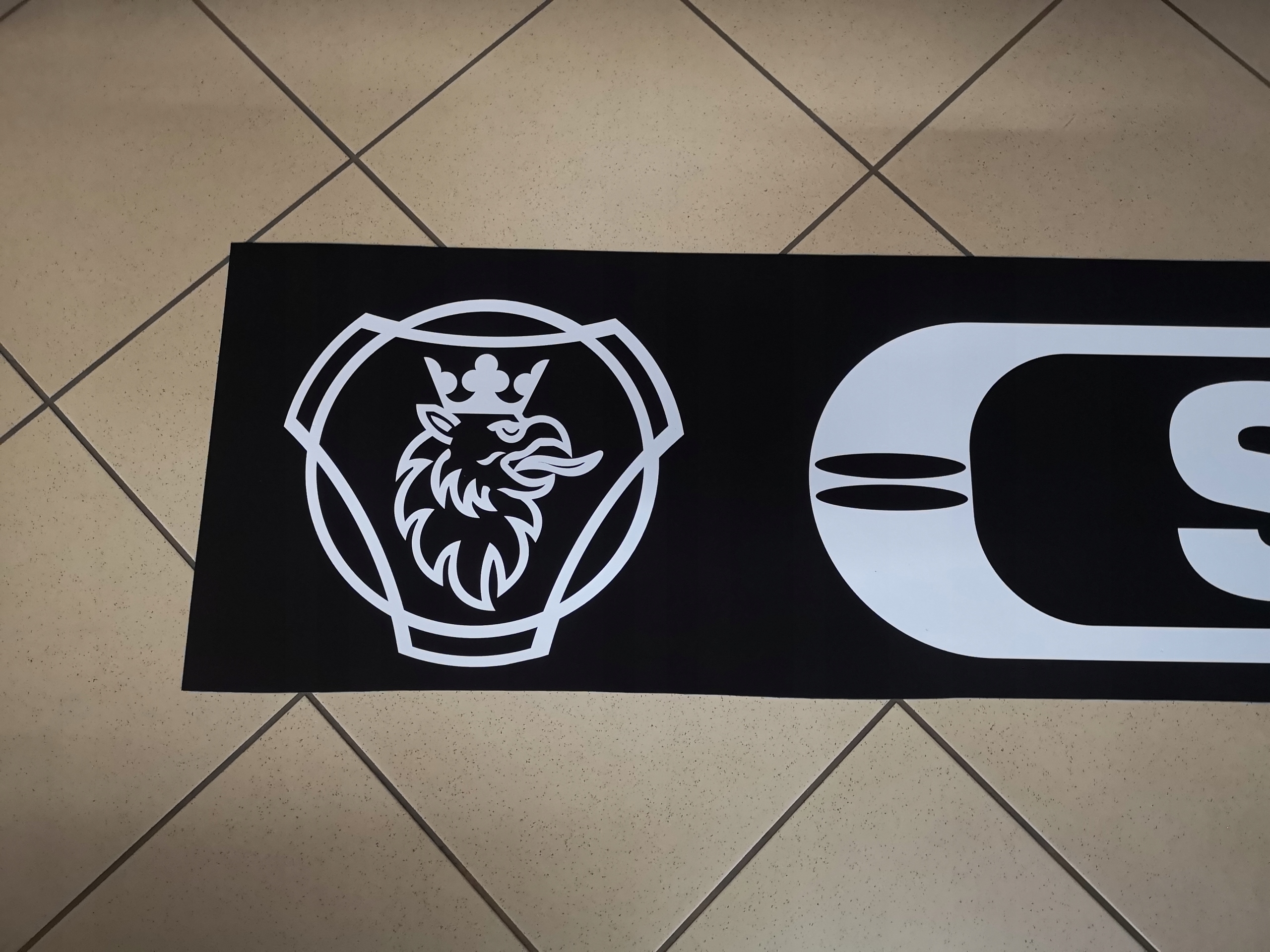 Chlapacz fartuch naczepy przyczepy SCANIA czarny Installation side Rear