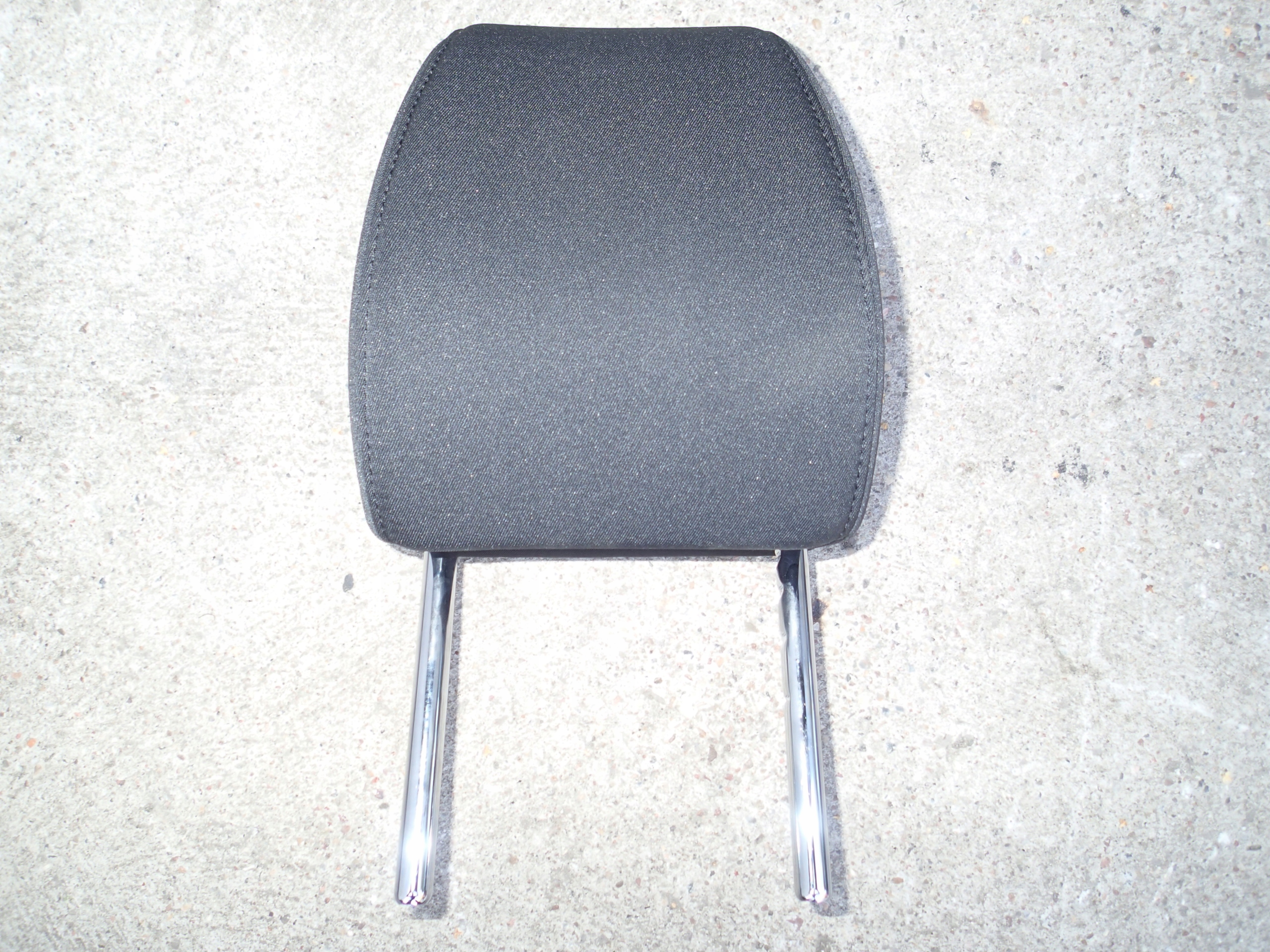 ZAGŁÓWEK FOTELA PRZEDNI MAZDA CX3