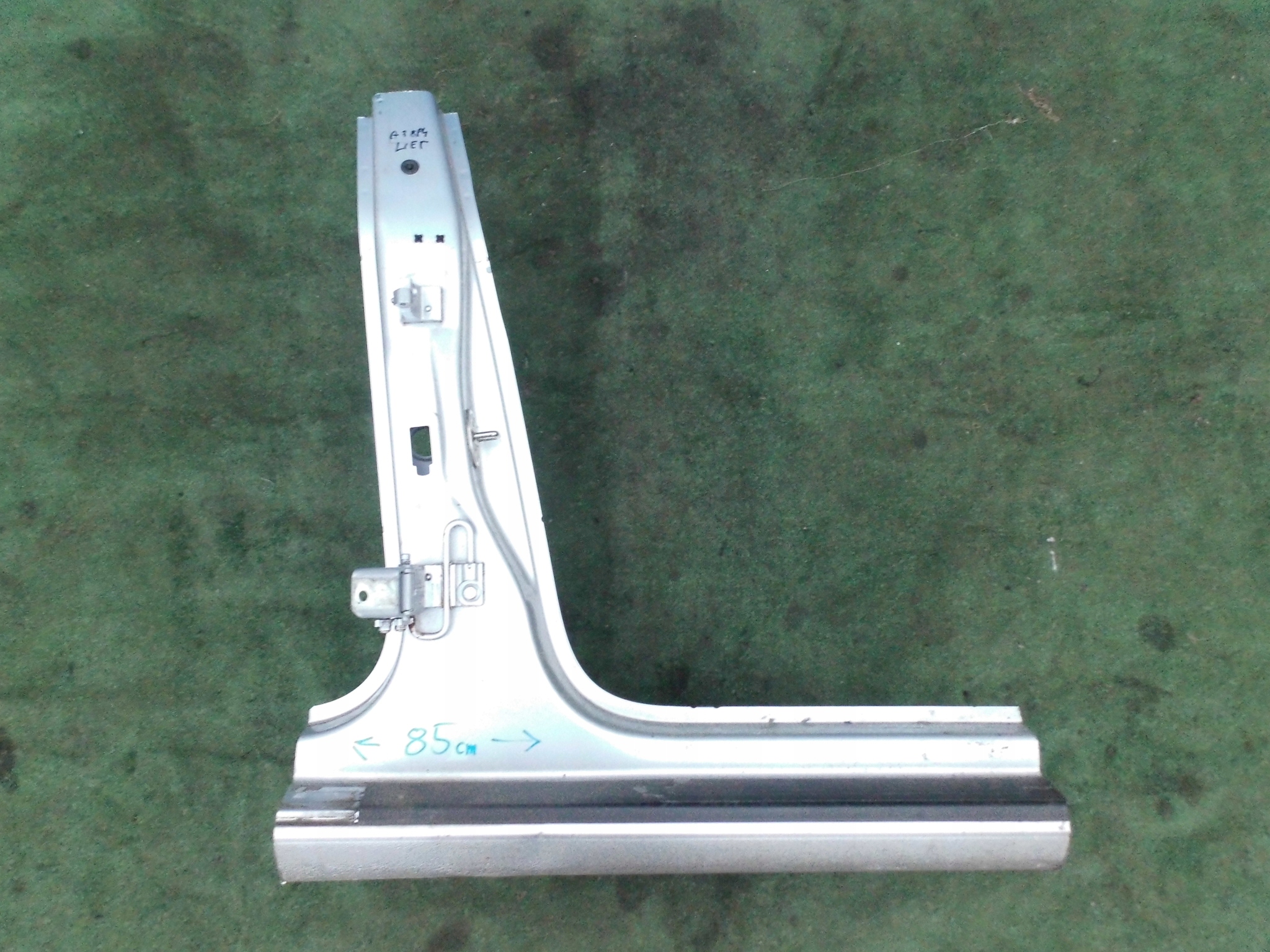 СТІЙКА ПОРІГ A3p SPORTBACK ПРАВИЙ СРІБНИЙ Lx7w