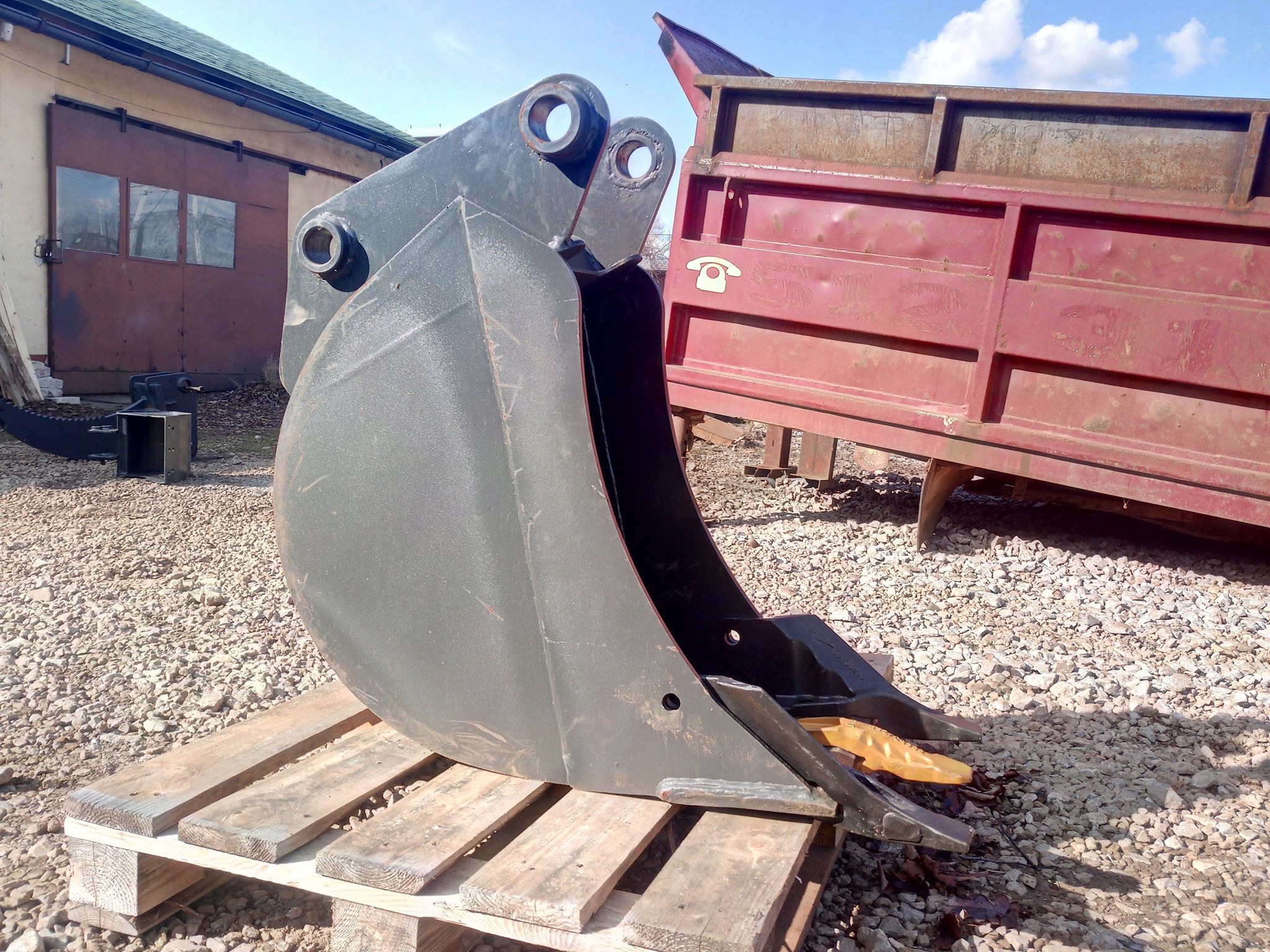 Cat400mm - Ковш 400 мм для экскаватора CAT 428 B , 428c