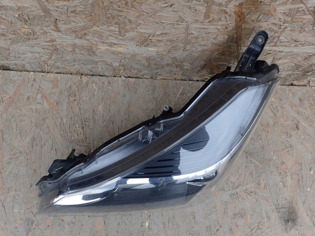 light left REFLEKTOR TOYOTA YARIS 3 III LIFT 14
