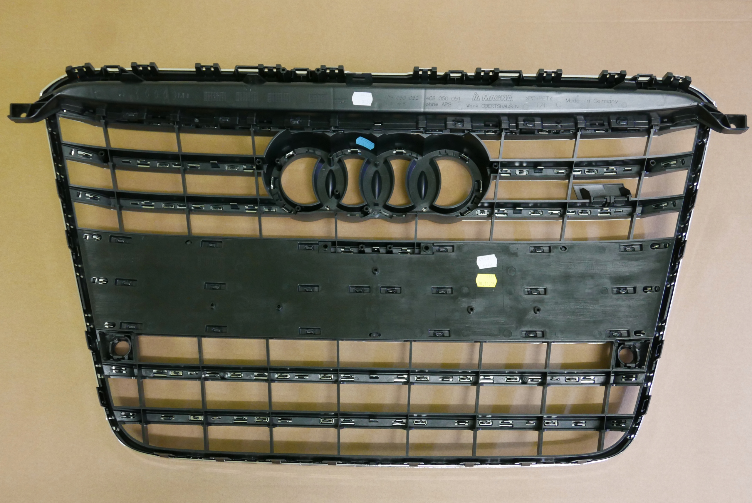 AUDI S8 D4 LIFT GRILL ATRAPA 4H0853651D Producent części Audi OE