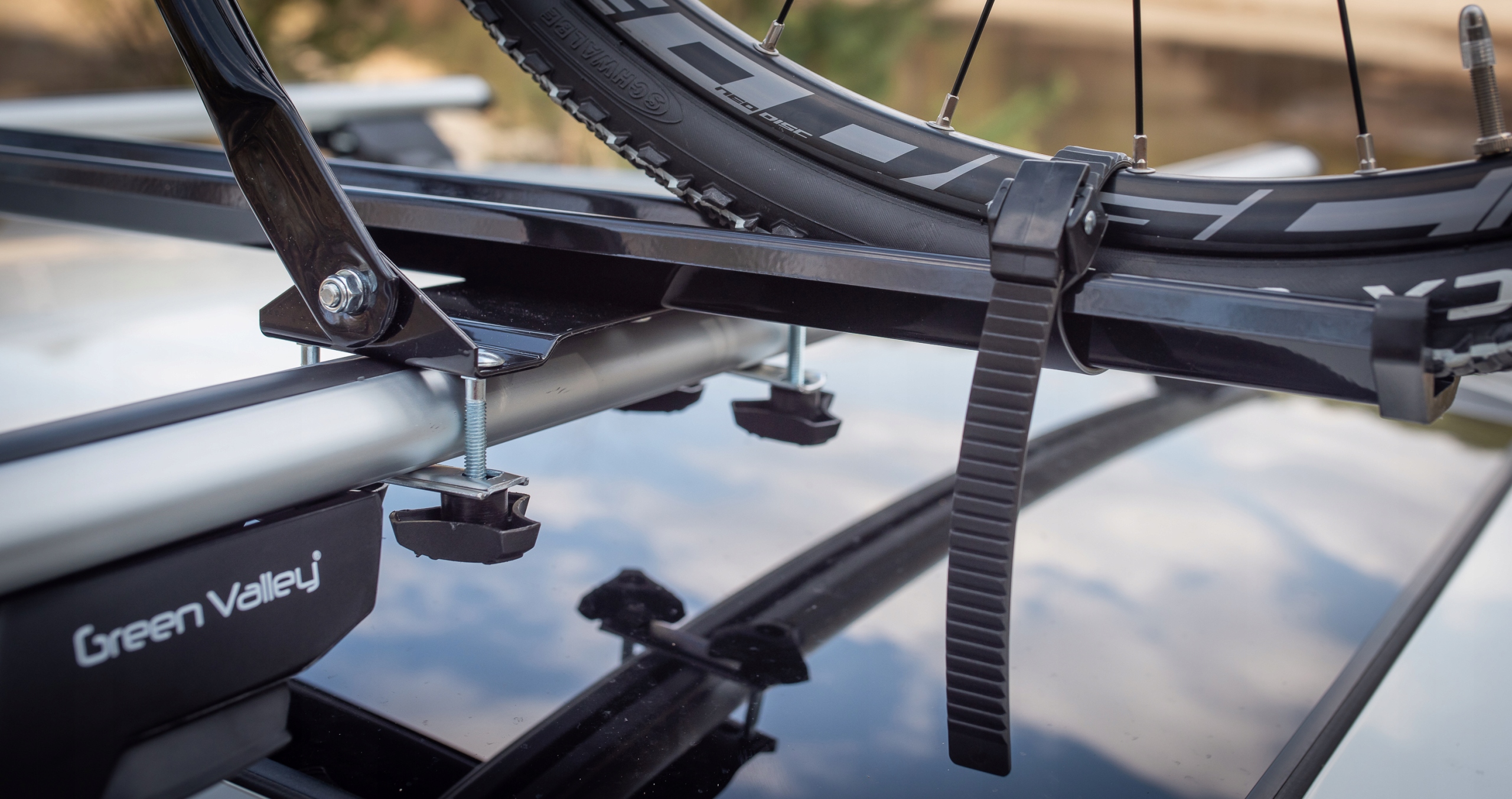 TAURUS 3 UCHWYT ROWEROWY BAGAZNIK ROWEROWY DACH Product Weight 3 kg