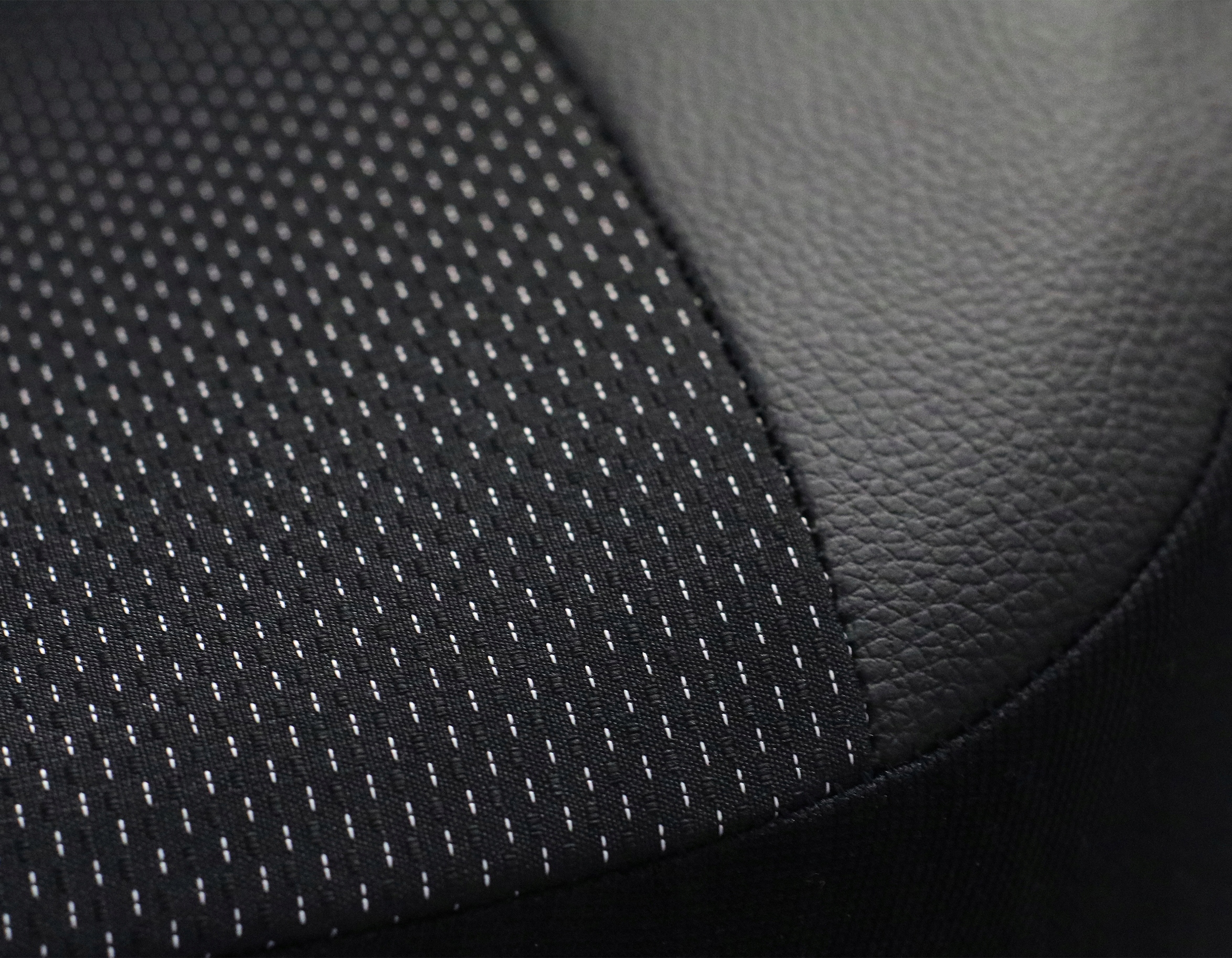 SKÓRA POKROWCE MIAROWE SAMOCHODOWE NA SIEDZENIA do RENAULT KANGOO III 2+1 Model Royal