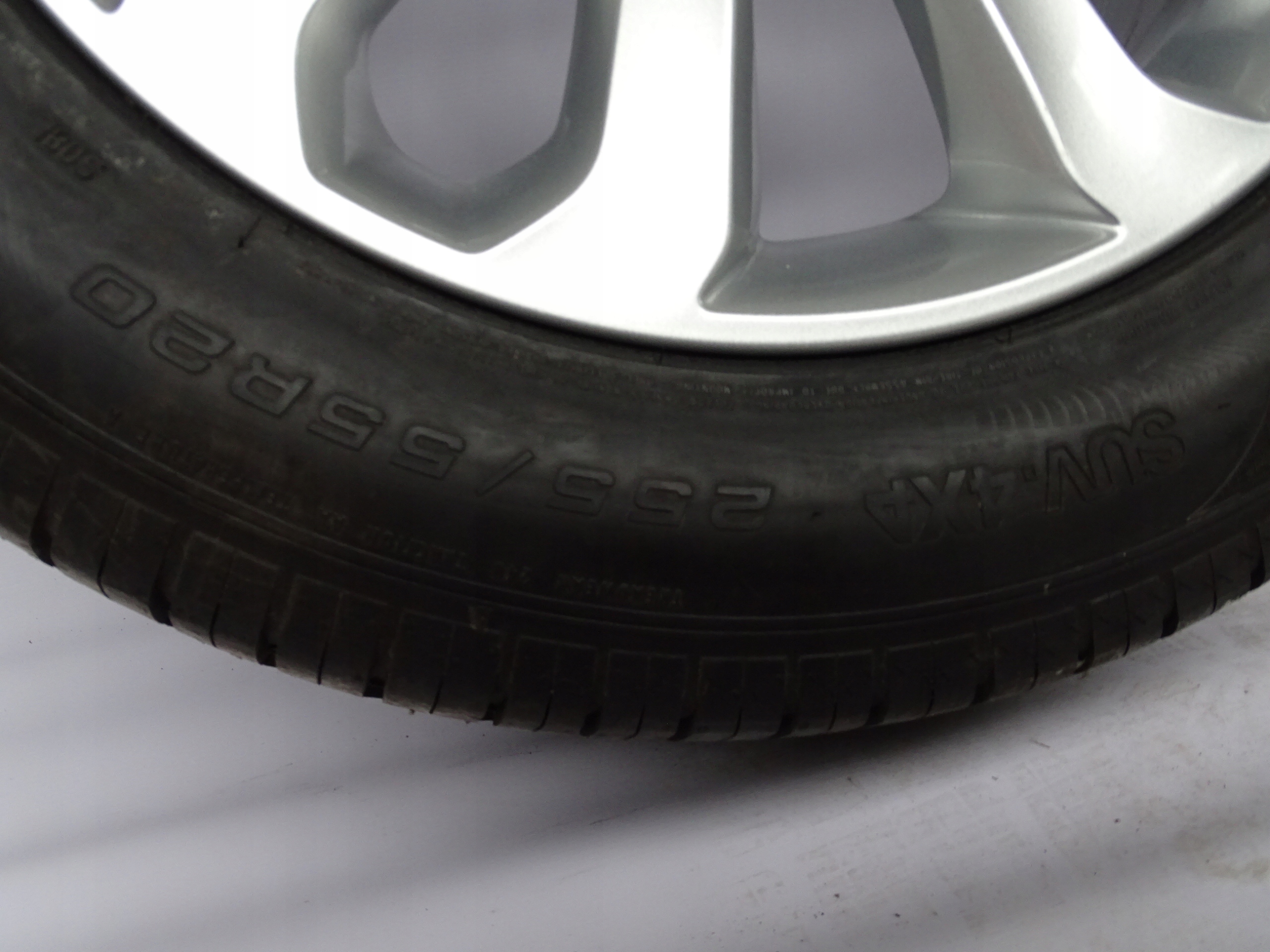 koło felga 255/55 R20 CK521007DA LAND ROVER VOGUE Profil opony 55