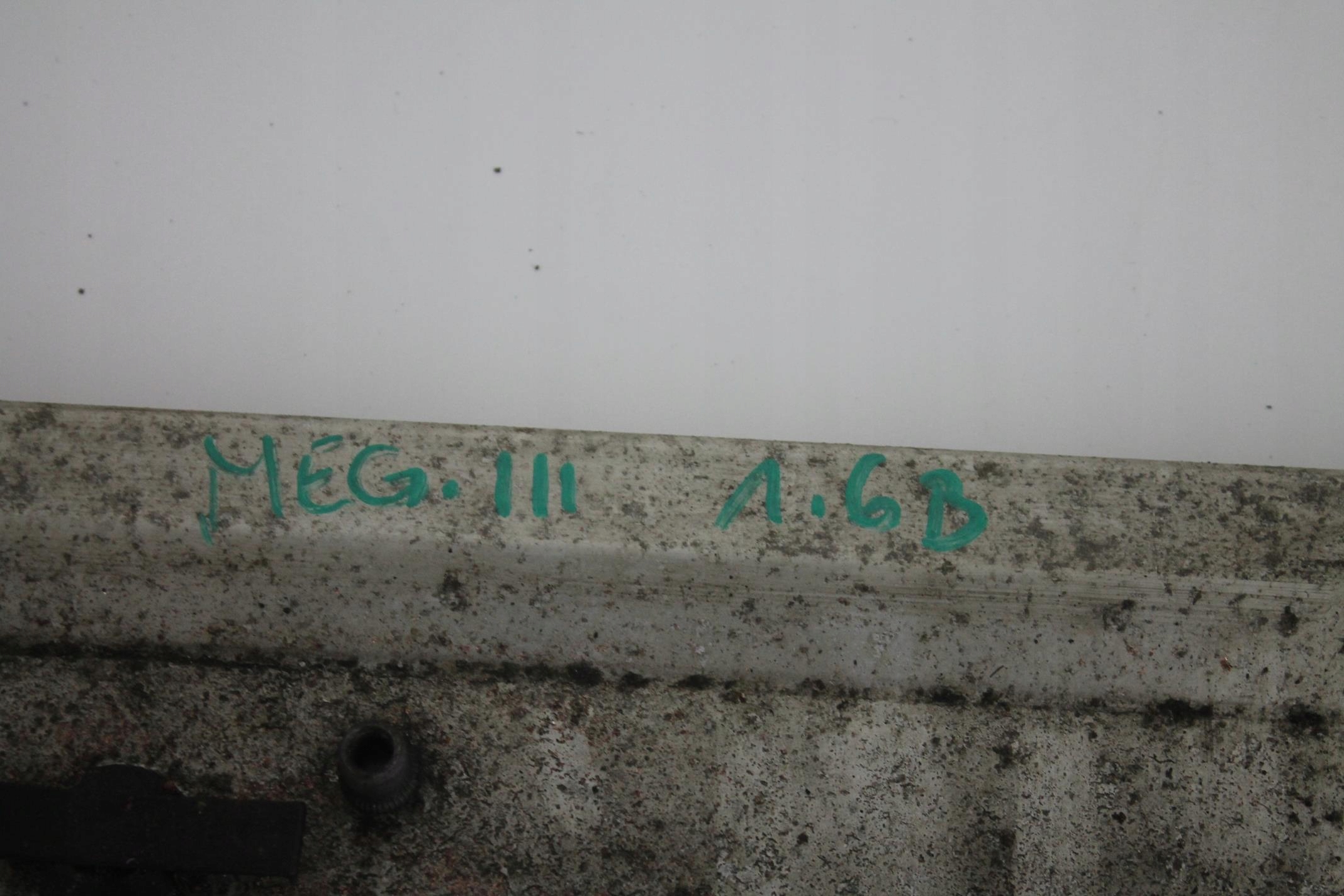 BELKA WZMOCNIENIE CHŁODNIC RENAULT MEGANE III Typ samochodu Samochody osobowe