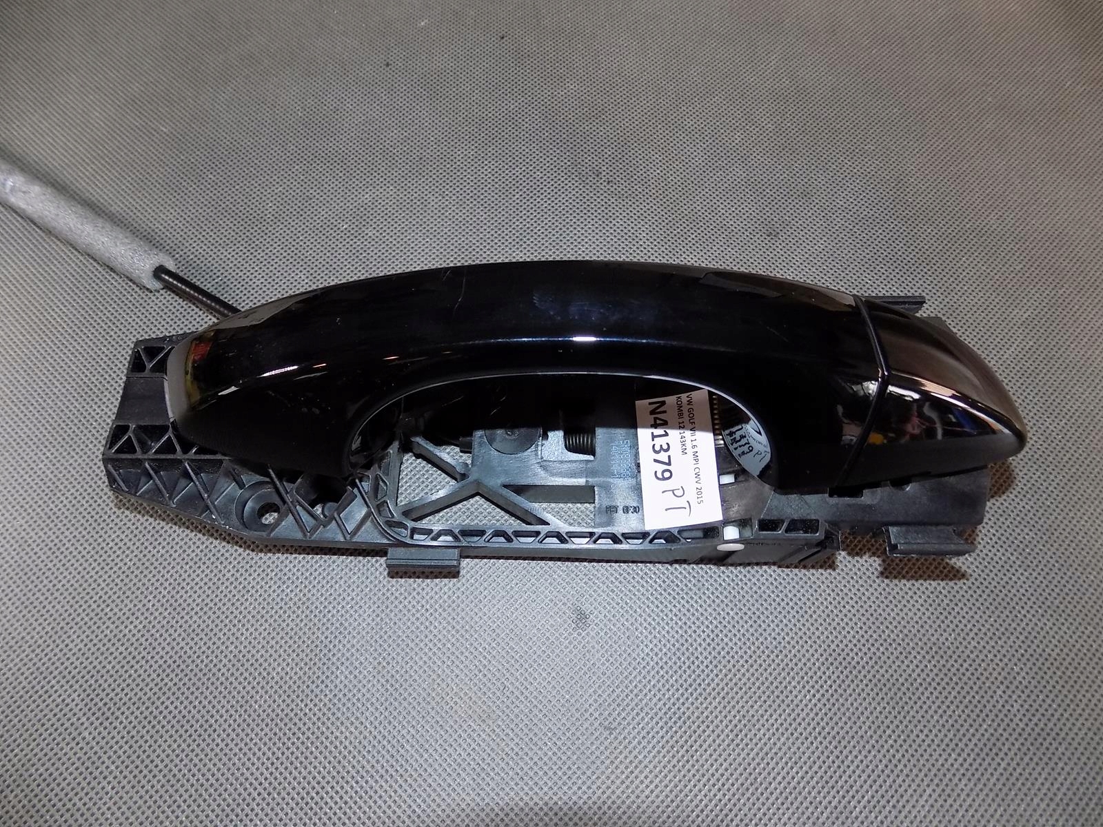 VW GOLF VII handle right rear part L041 5G0837206