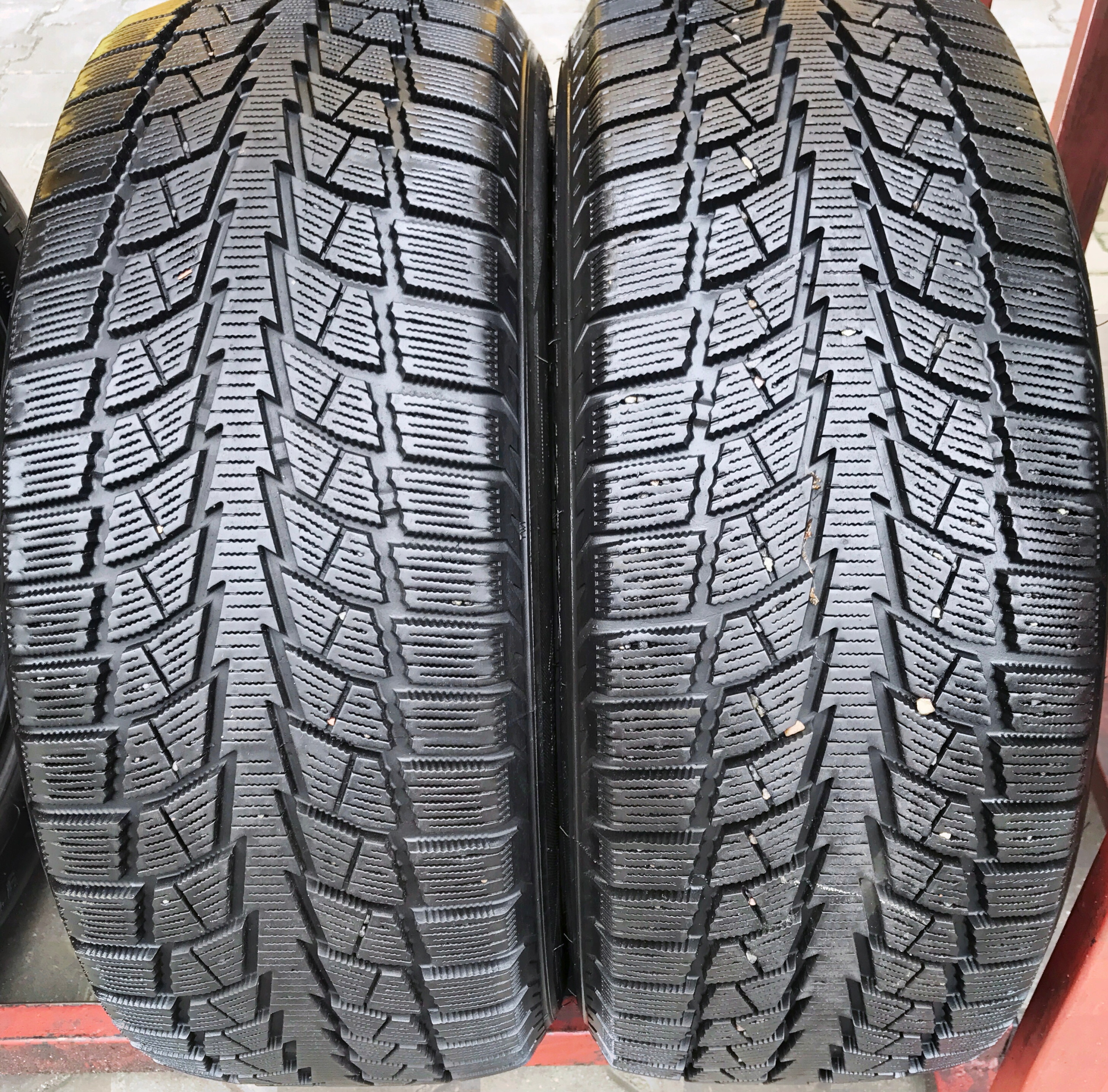 2x 225/50R17 BRIDGESTONE BLIZZAK NORDIC WN-01 ZIMA