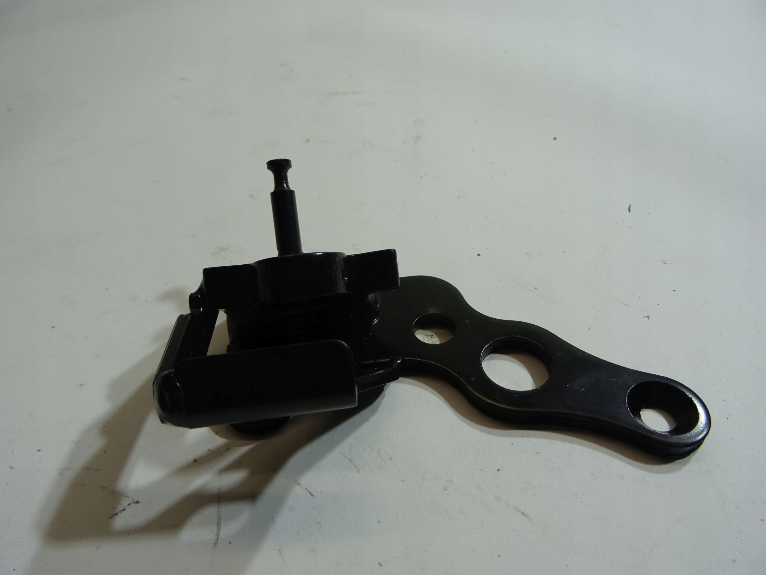 Wspornik lewy BMW R1100 259E 46522325381