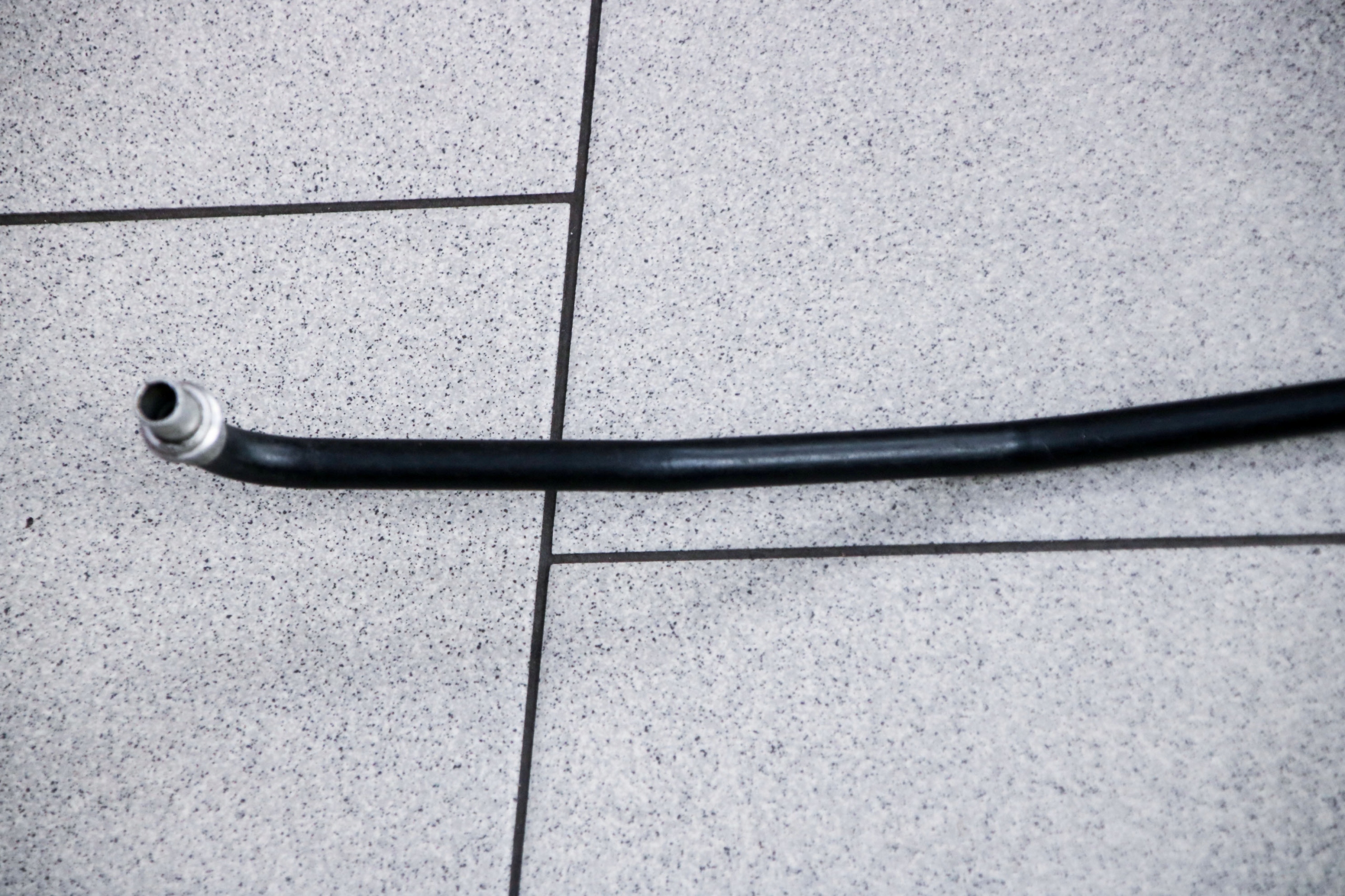 BMW E81 E87 N45 N46 Ölleitung Getriebe 7559846