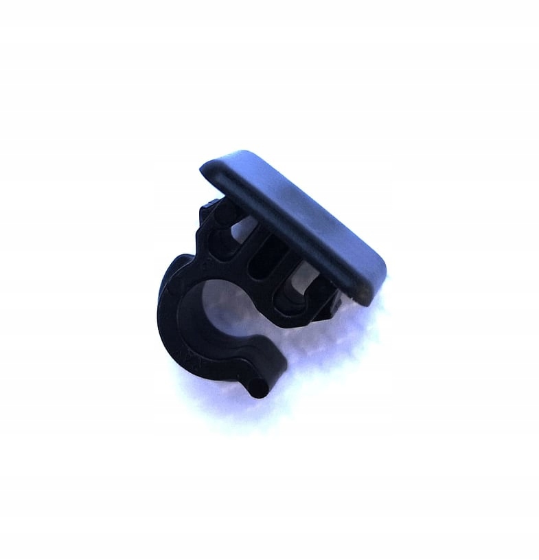 

Spinka zatrzask mocowanie Mercedes W124 W140 W164