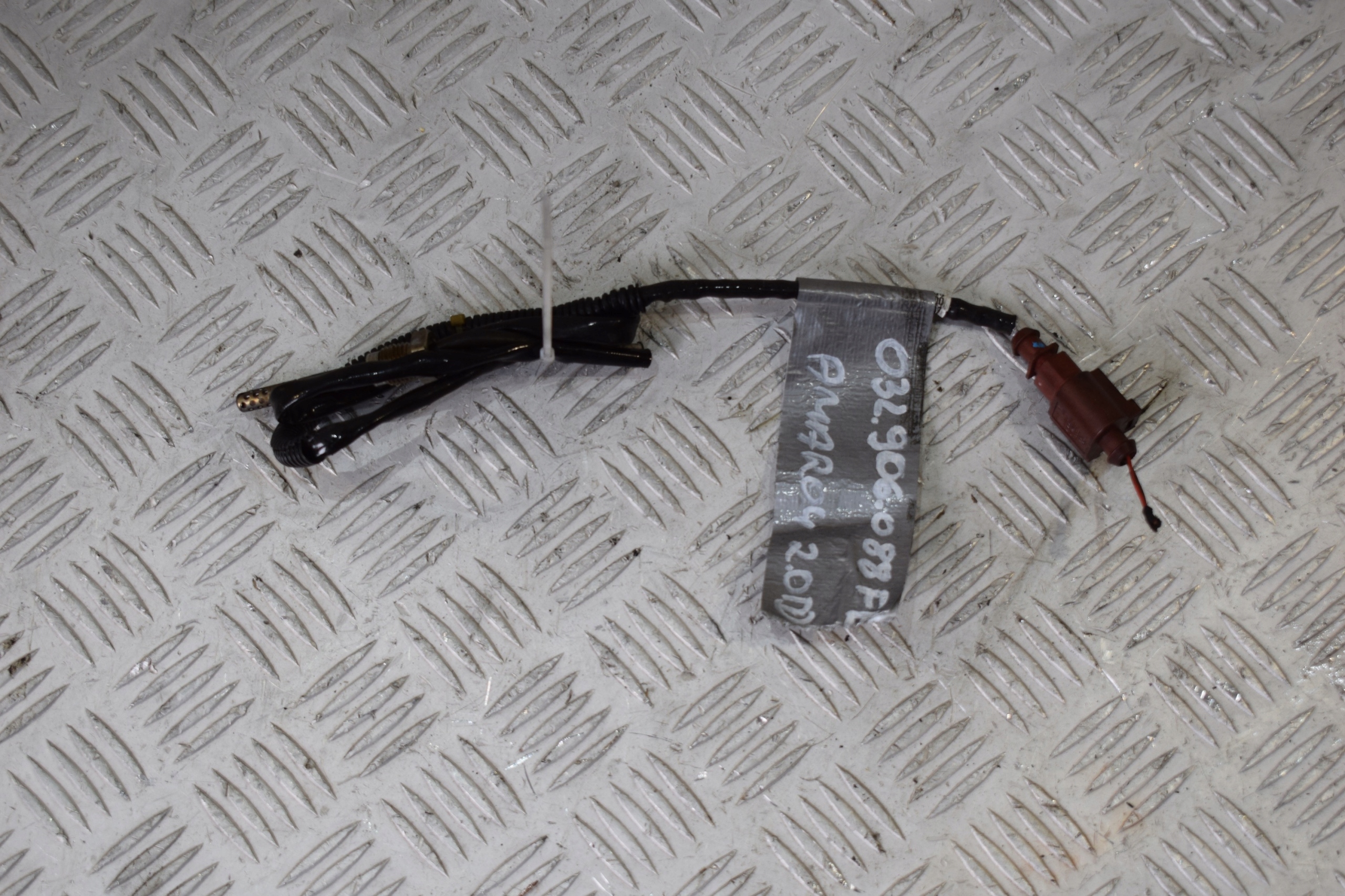 SENSOR TEMPERATURY GASE AMAROK 2H0 2H1
