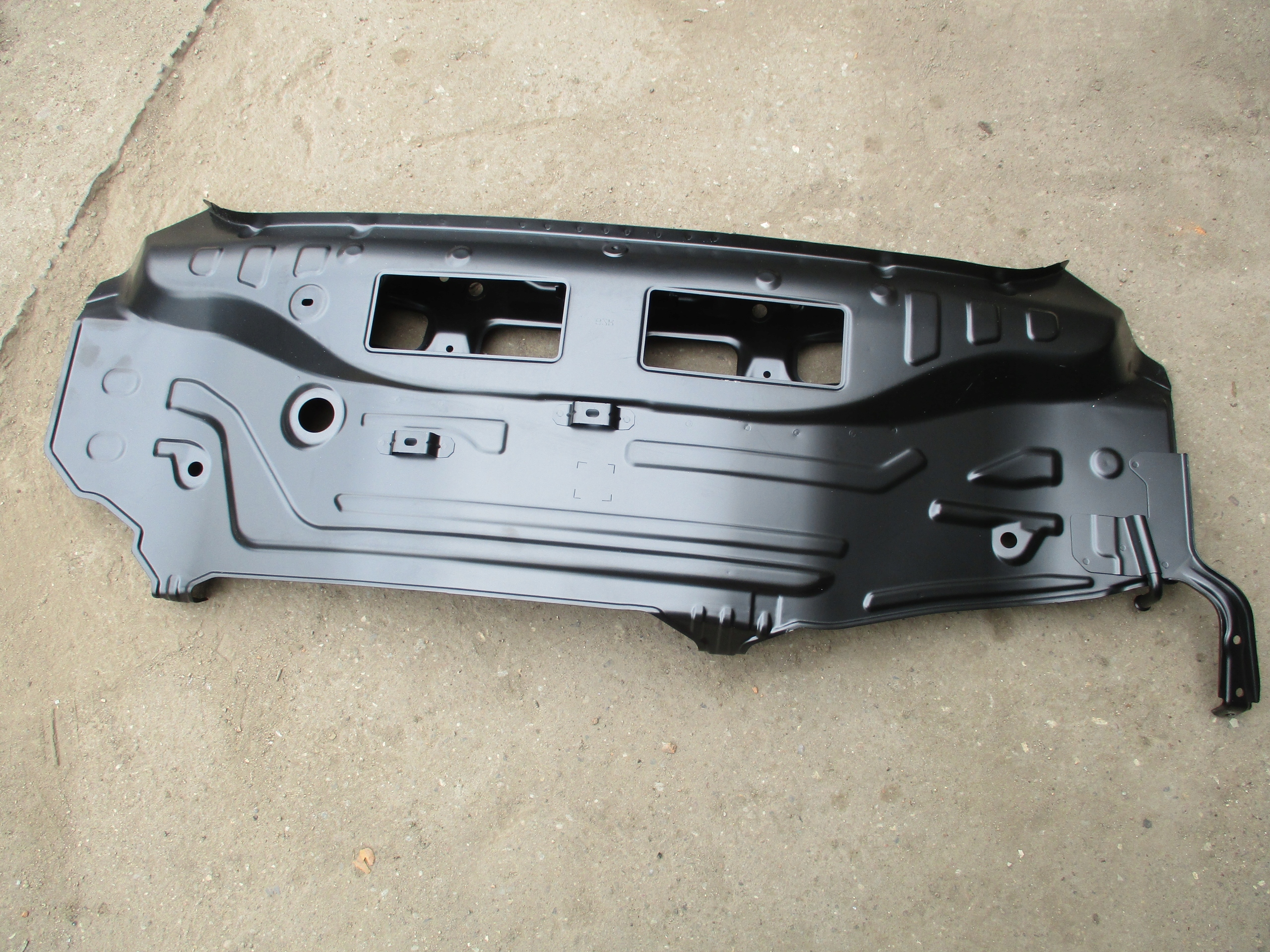 SUZUKI IGNIS 17-19 PAS TYLNY ŚCIANA NOWY