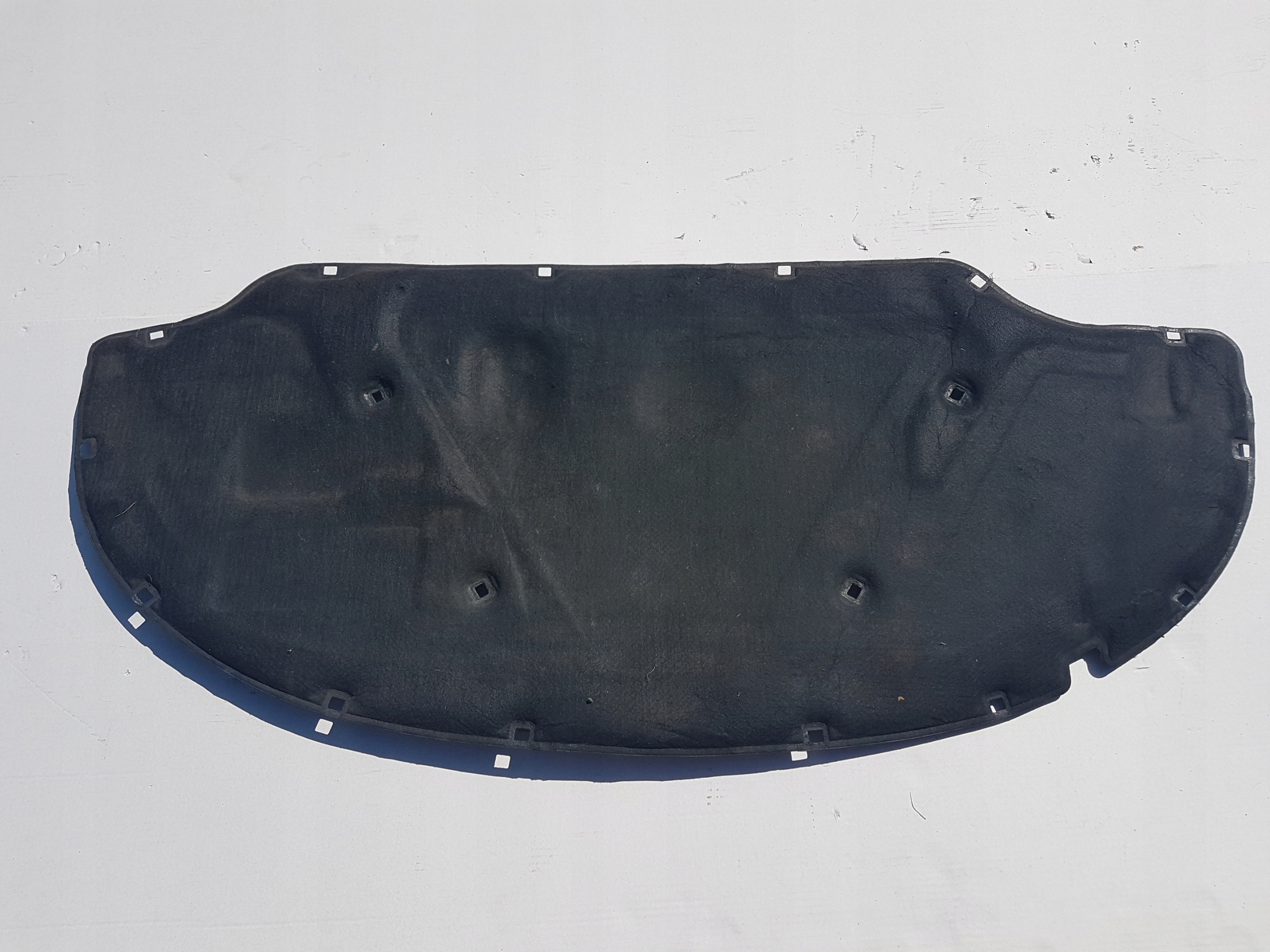 AUDI A3 8P звукоизоляция капота 8P0863825