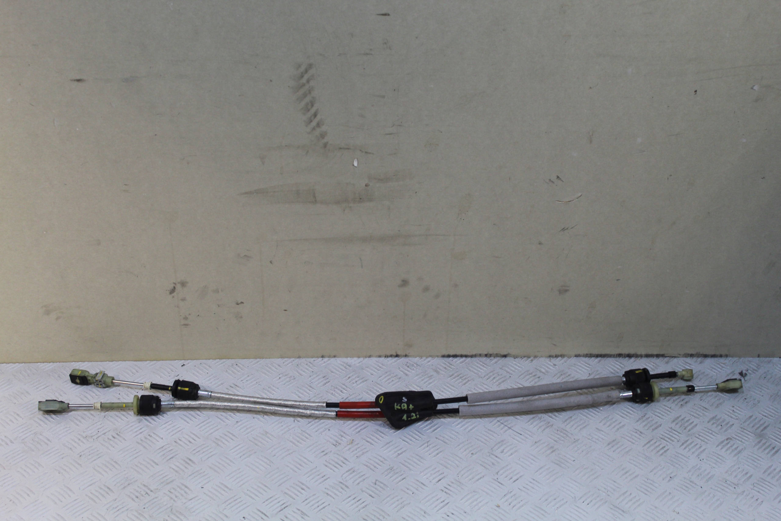 КАБЕЛИ ПЕРЕКЛЮЧЕНИЯ ПЕРЕДАЧ FORD KA+ PLUS 2018