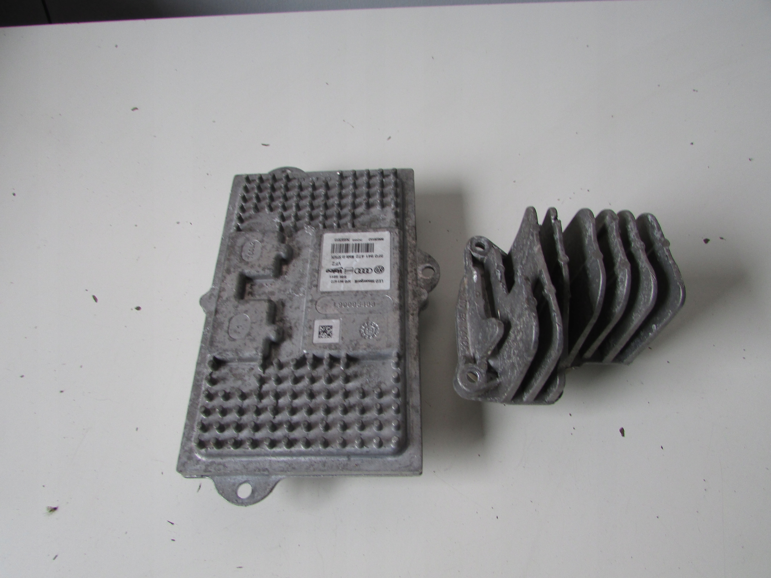 SEAT LEON ПОВНИЙ СВІТЛОДІОДНИЙ МОДУЛЬ +ЇЖАЧОК 5F0941472 5F0941476