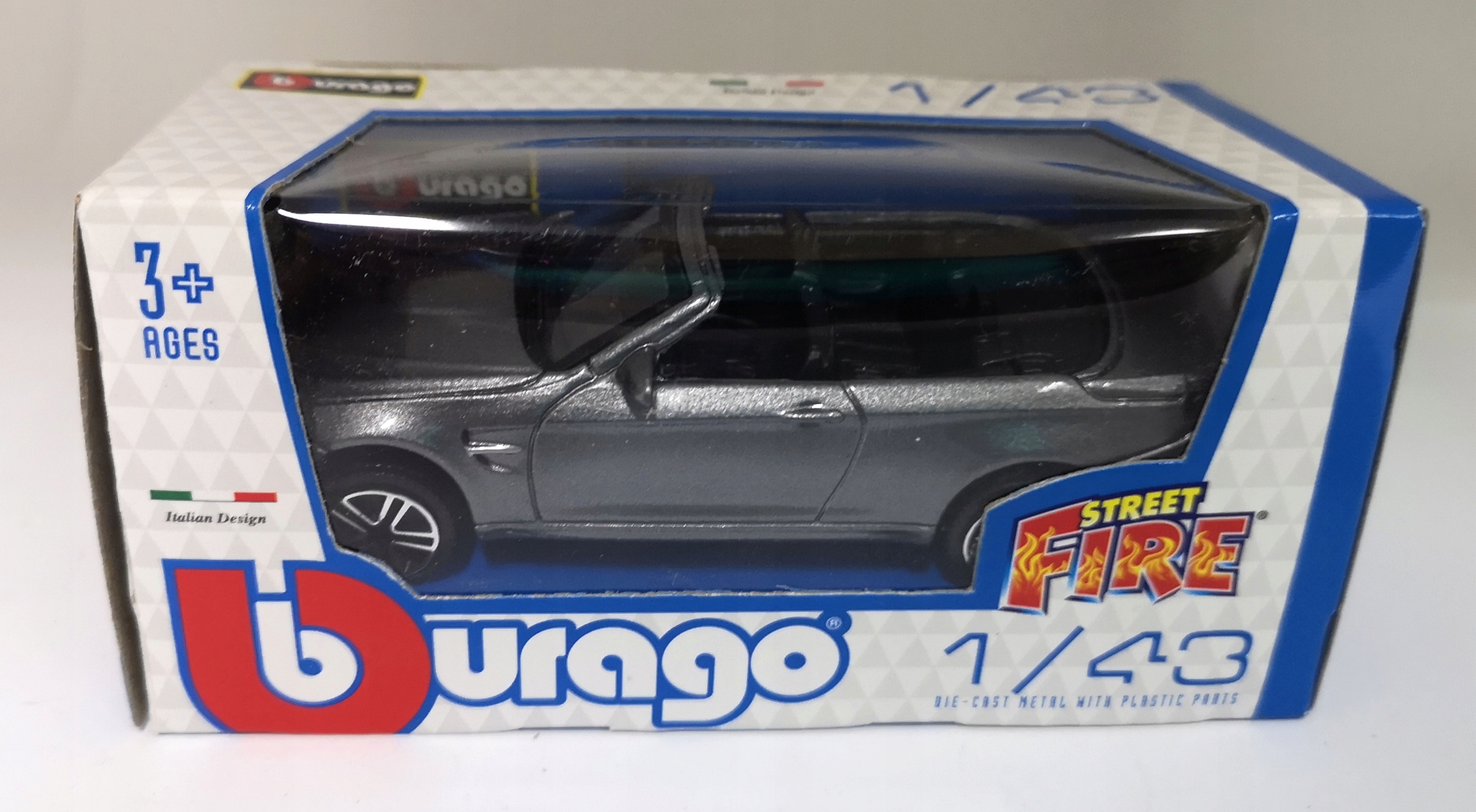 BBURAGO Model 1:43 BMW M4 Cabrio Model Street Fire Marka Bburago