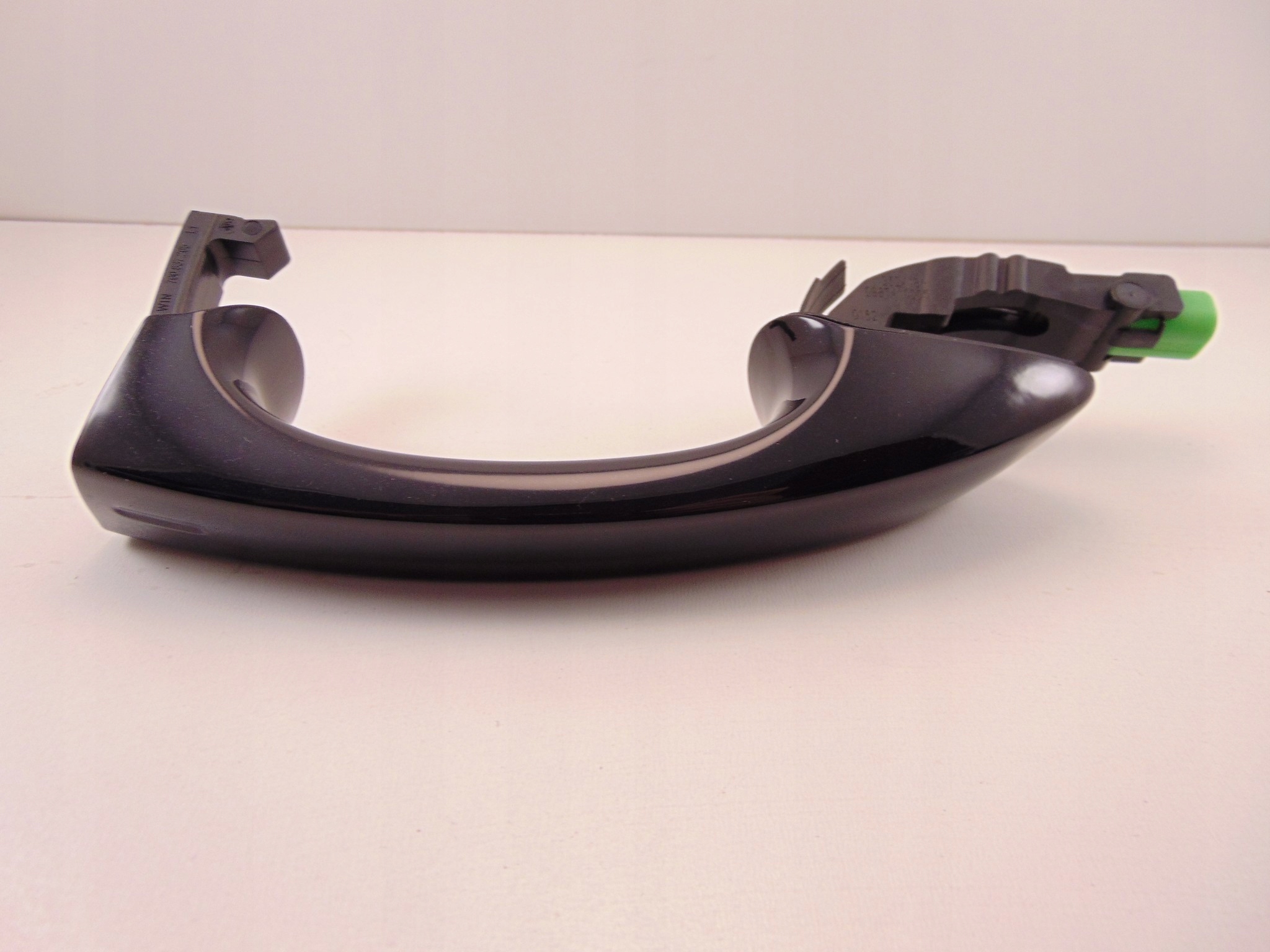 760837205 KLAMKA DRZWI KESSY KEYLESS VW TOUAREG Part number 760837205