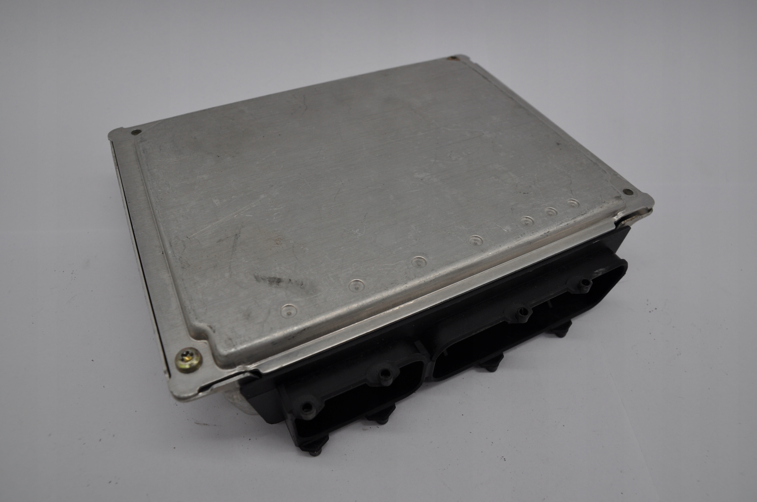 KOMPUTER AUDI A6 2.5TDI 8e0907401h 0281011388 +PIN