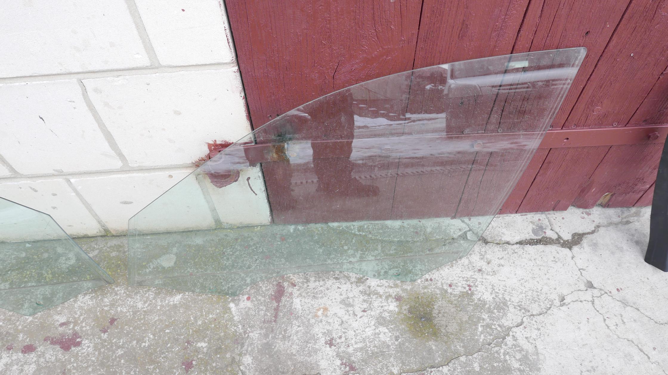 BMW F30 F31 SZYBA BOCZNA LEWA PRZEDNIA LEWY PRZOD