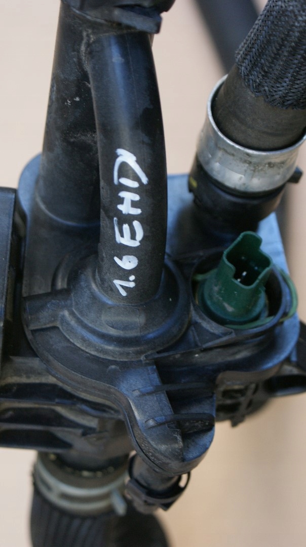 CITROEN PEUGEOT 1.6 EHDI OBUDOWA TERMOSTATU RURY Typ samochodu Samochody osobowe