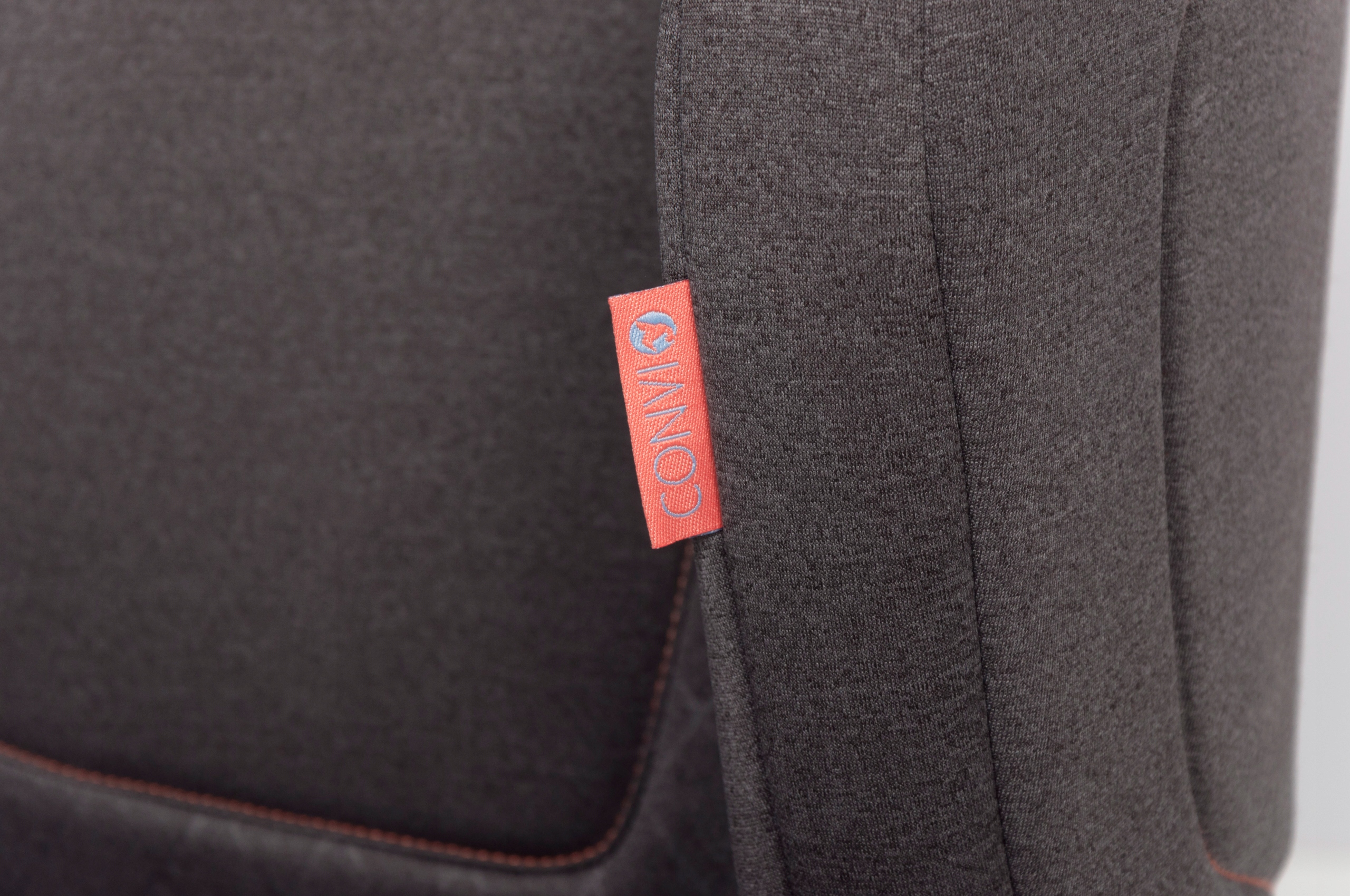 Fotelik samochodowy Colibro Convi DUŻY 15-36 kg+ Informacje dodatkowe Regulacja pozycji dziecka Regulacja zagłówka Zdejmowana tapicerka