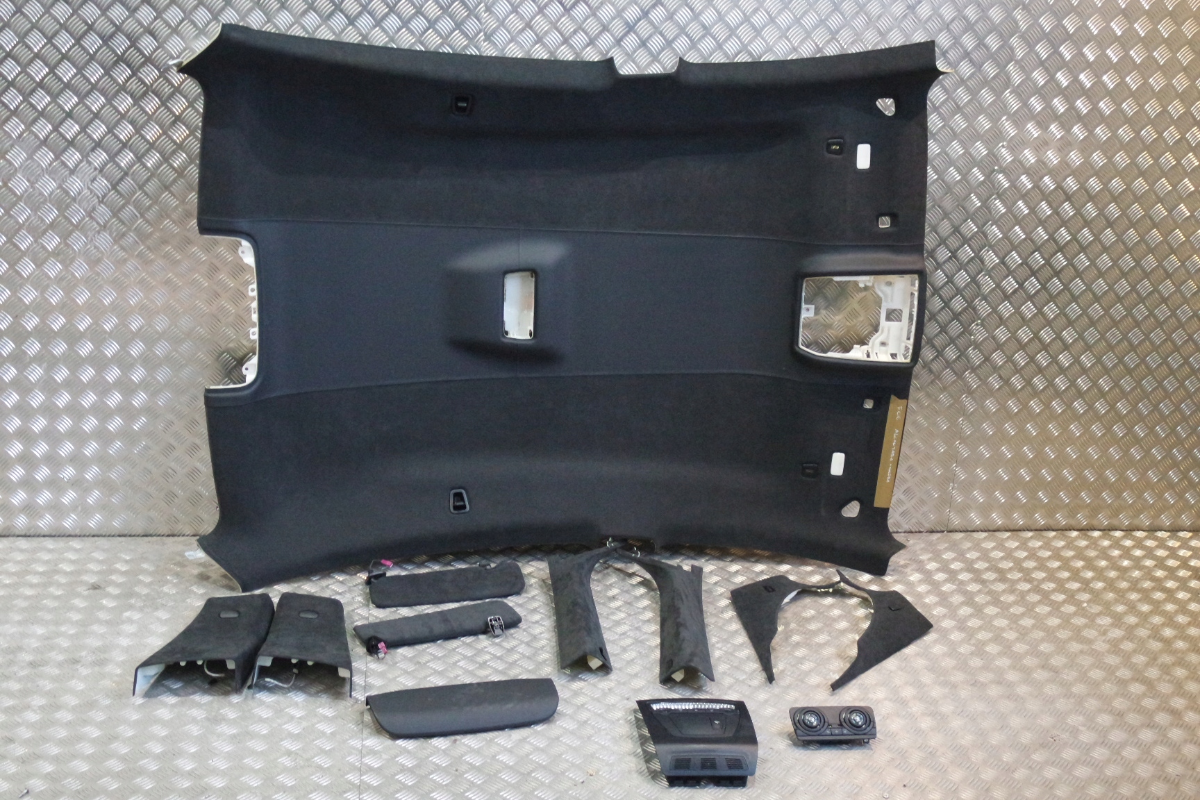 PODSUFITKA SKORA ALCANTARA M PAKIET BMW F06 M6