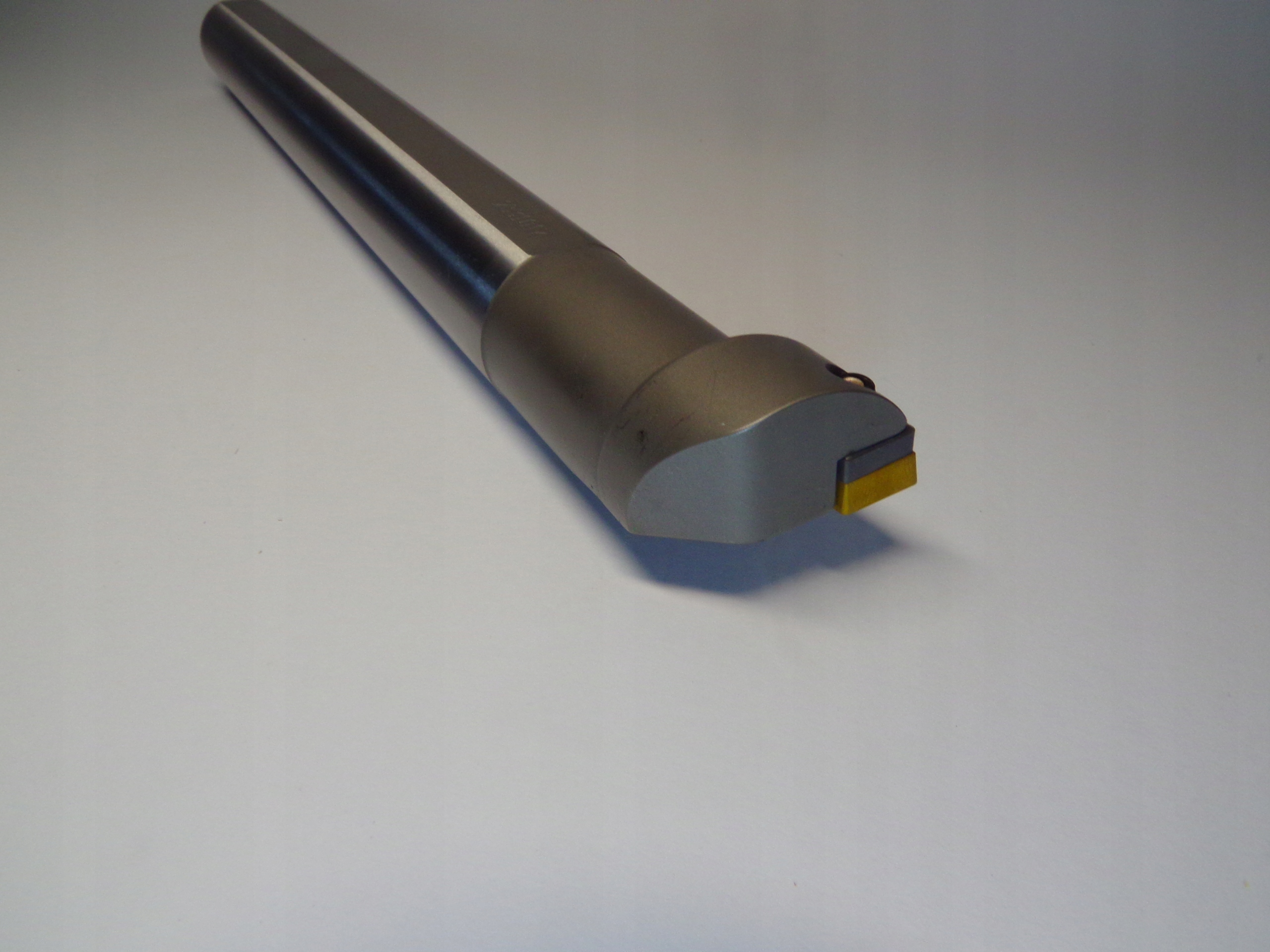 NÓŻ WYTACZAK S25S SCLCL 09 AKKO NA PŁYTKI CCMT 09 Rozmiar fi25