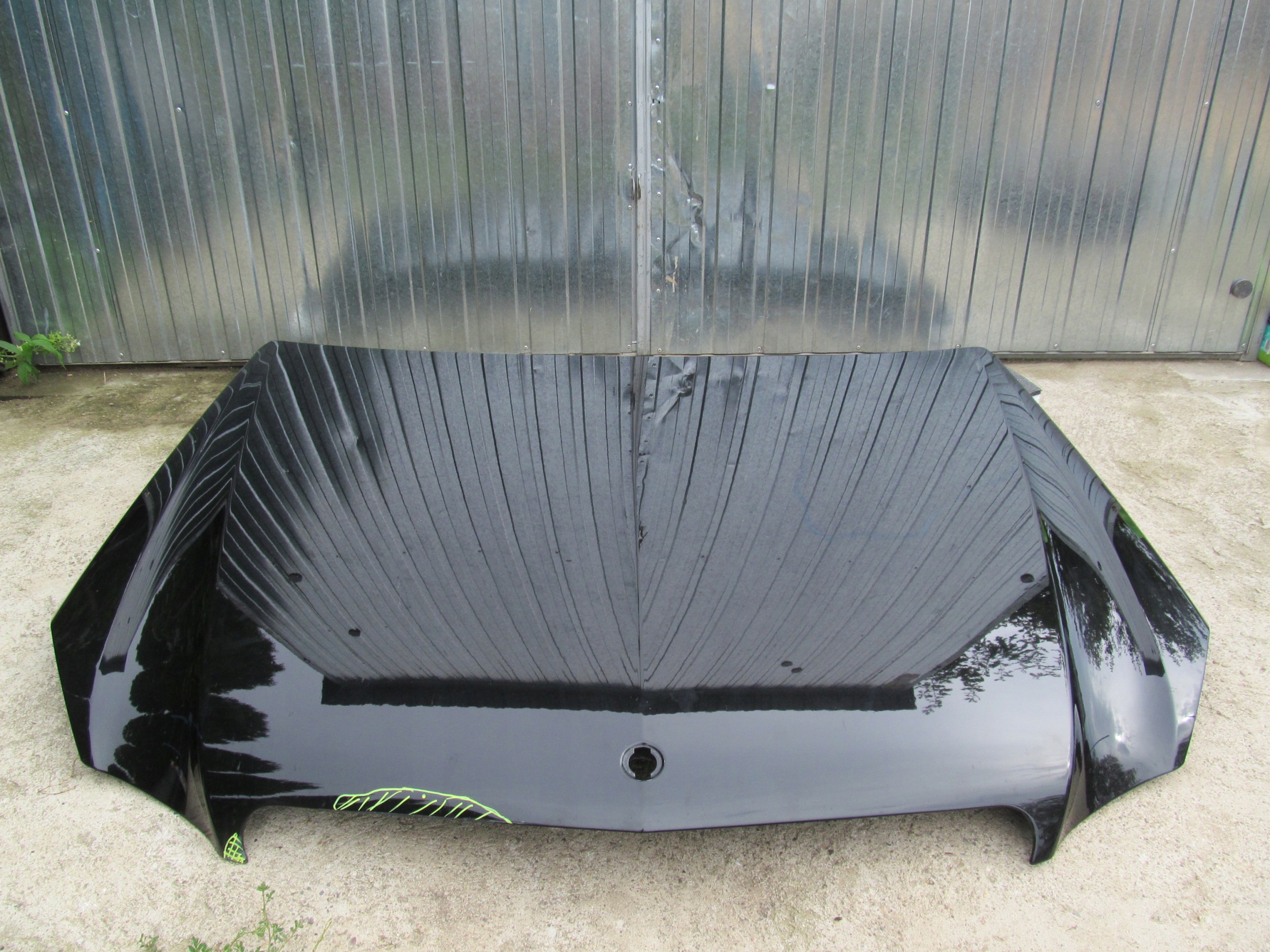 e класс W212 капот черный хорошее