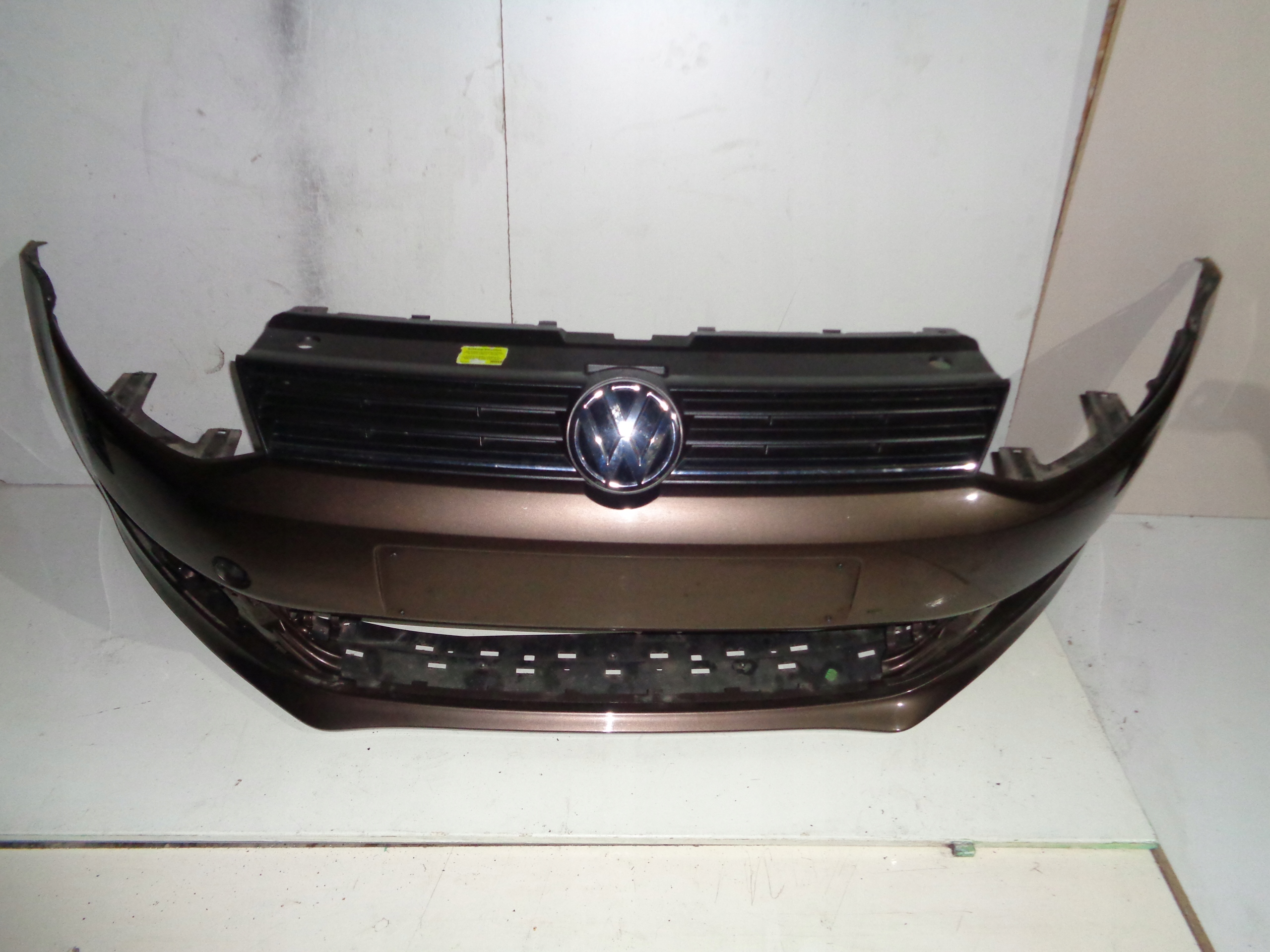 ZDERZAK PRZEDNI VOLKSWAGEN POLO 6C0 BEZ GRILLA!! za 200 zł z