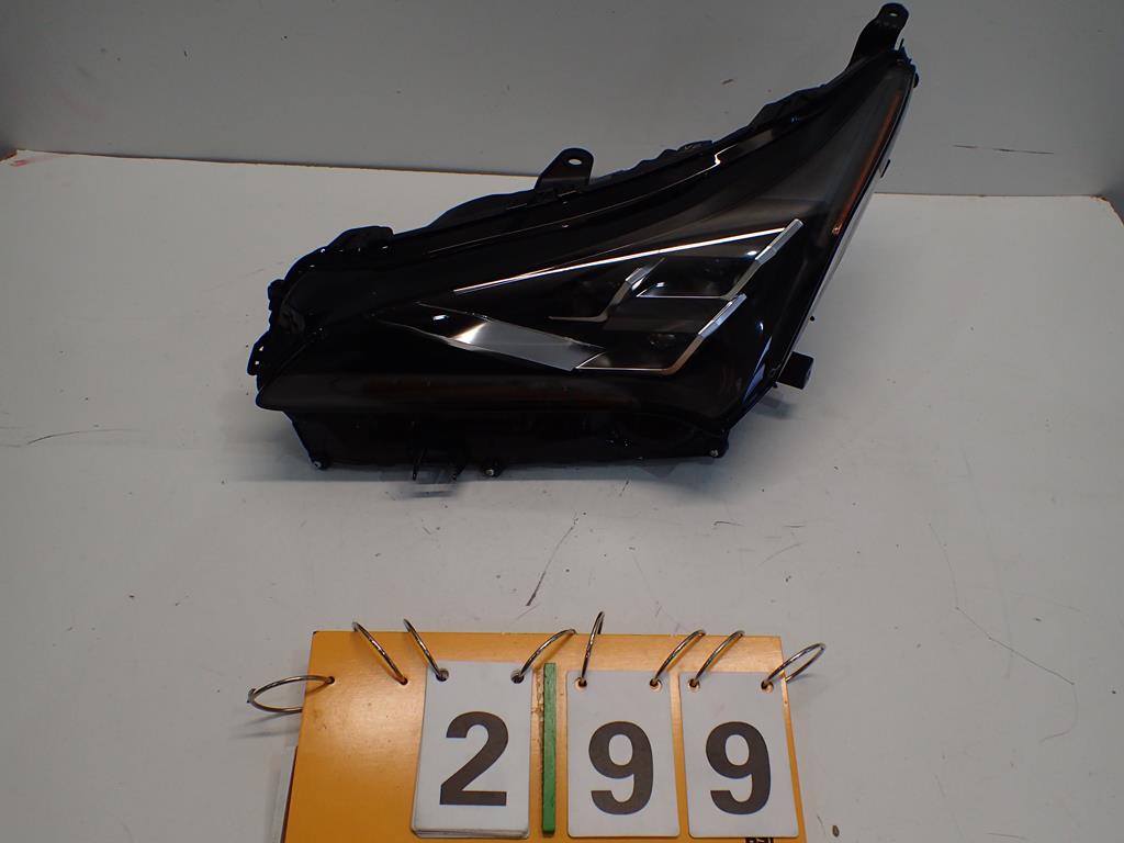 Lampa przód lewa LEXUS NX300H LIFT 18- FULL LED Strona zabudowy lewa