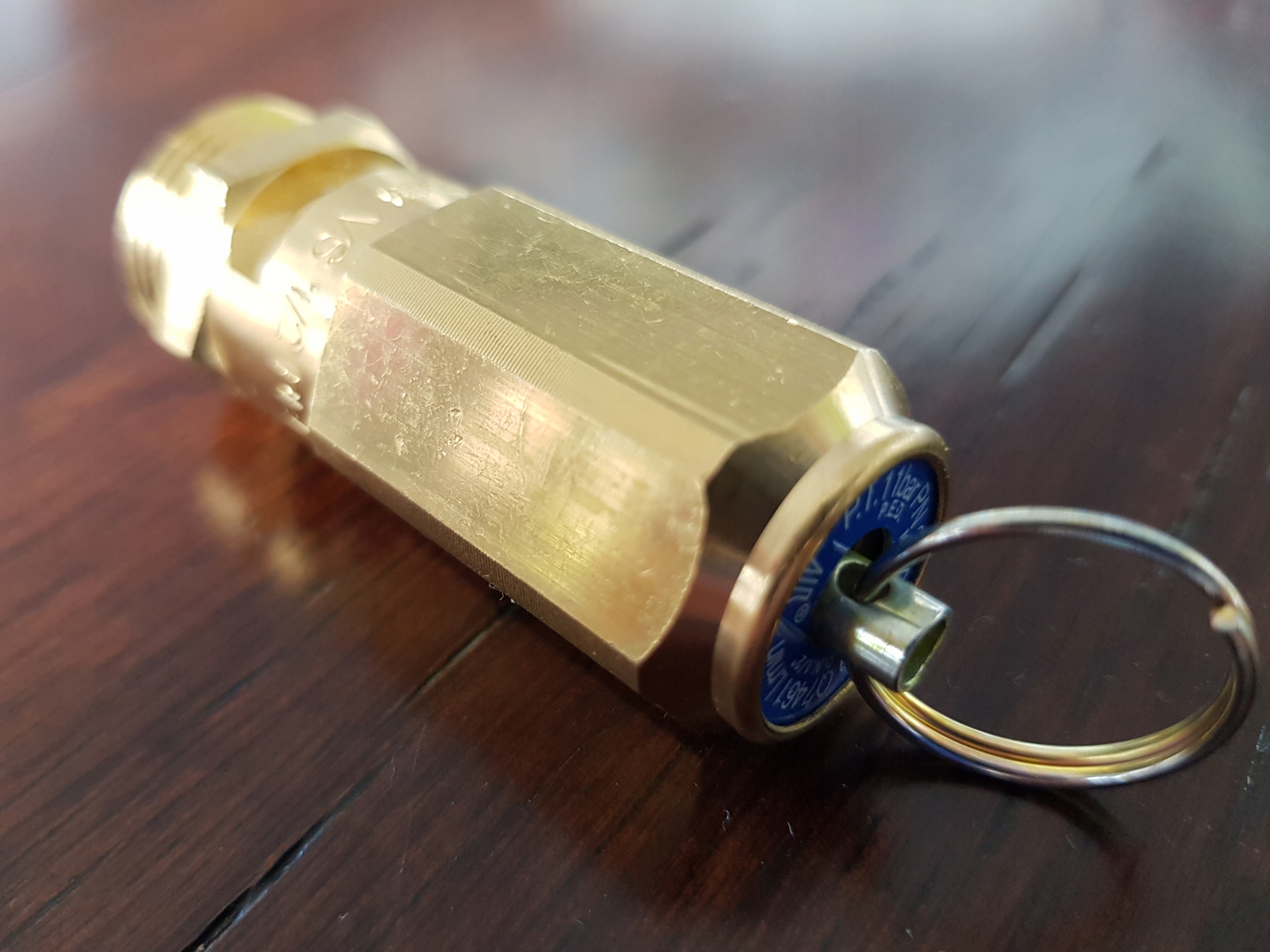 ZAWÓR BEZPIECZEŃSTWA DO KOMPRESORA 1/2'' 11 BAR Kod producenta 123456