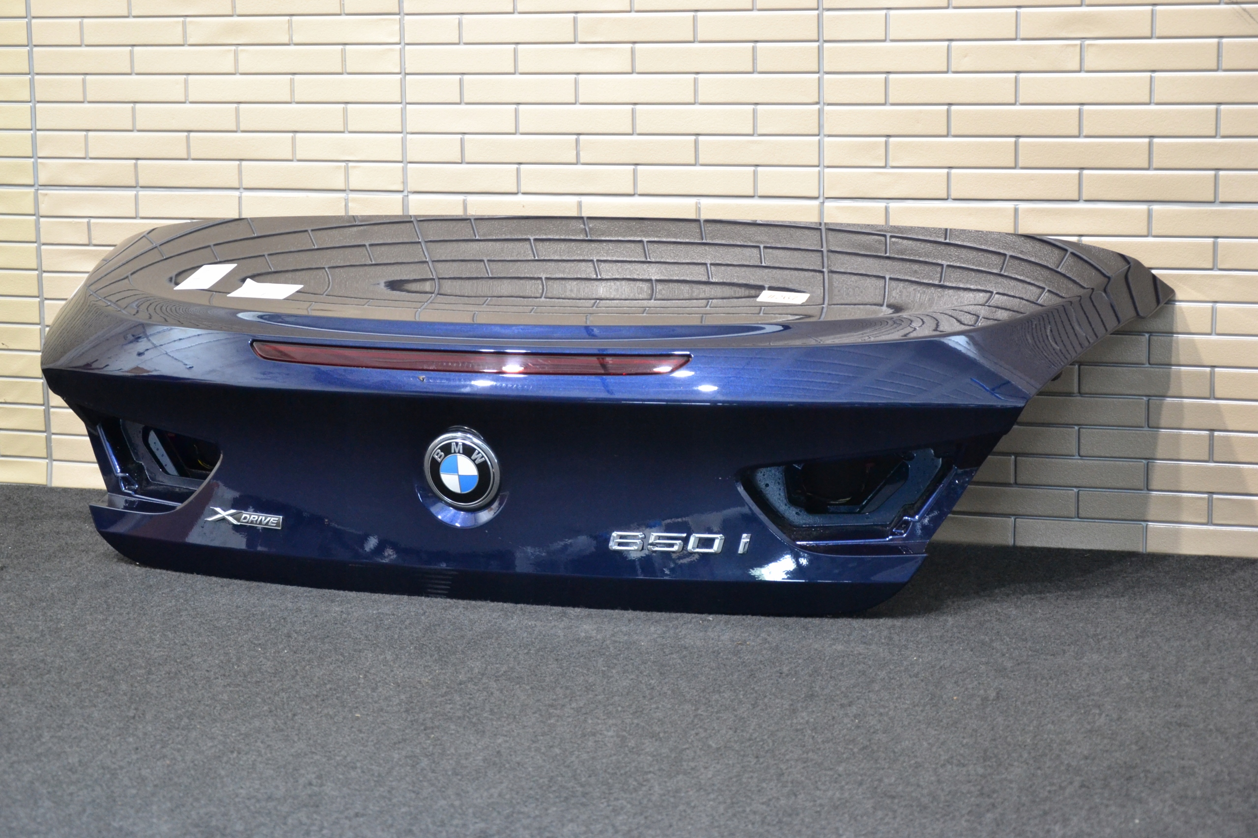 BMW 6 F13 KLAPA TYŁ TYLNA KOMPLETNA KOLOR X10 Typ samochodu Samochody osobowe