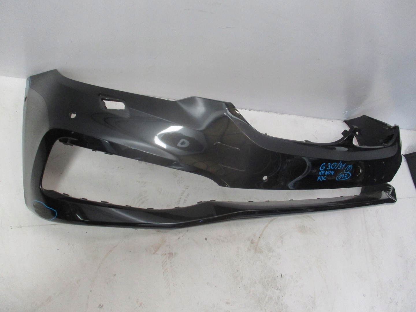 bumper BMW 5 G30 G31 XENON PDC unprotected front