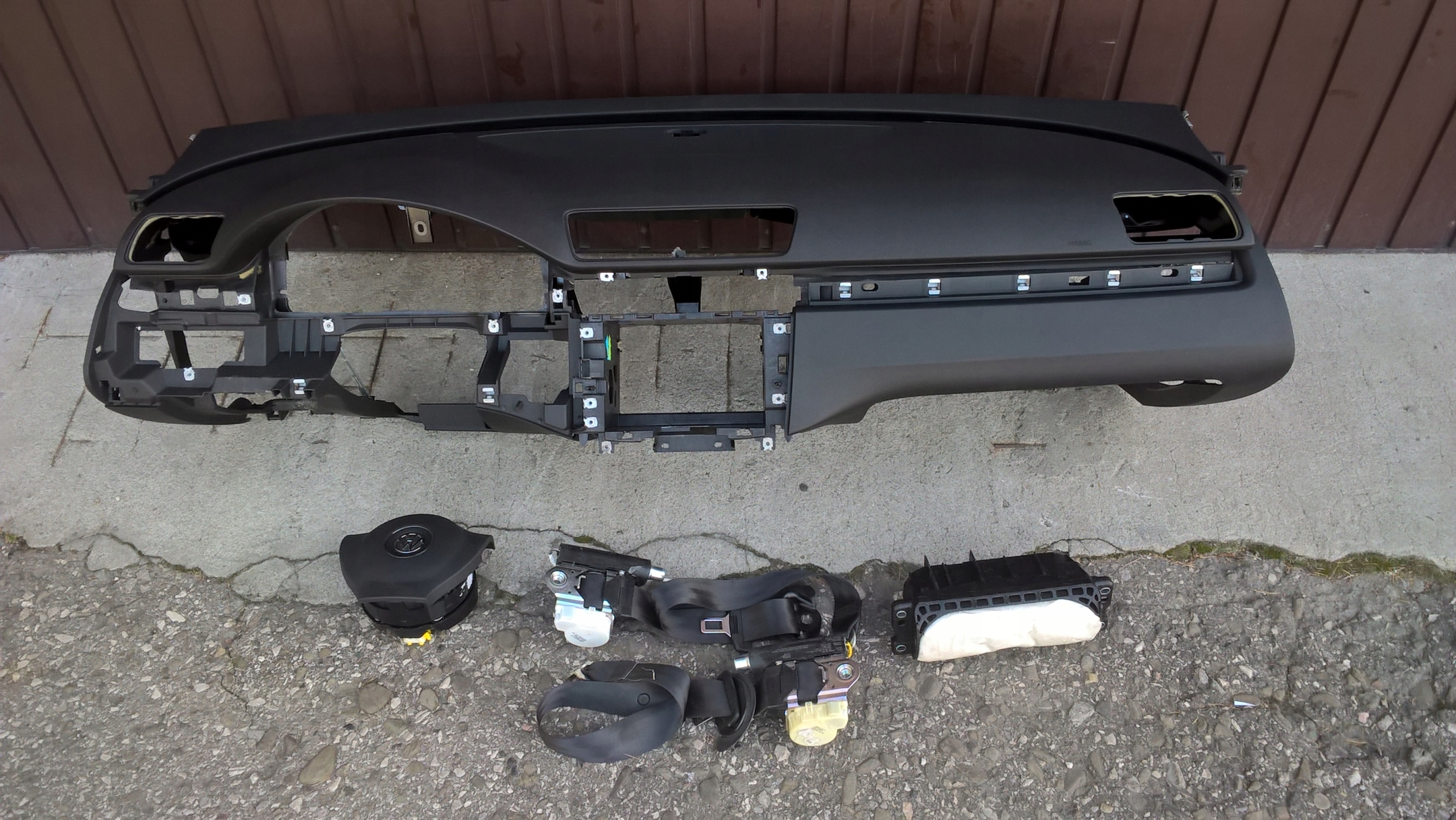 VW Passat 3C B7 deska kokpit konsola 3C0 airbag poduszki