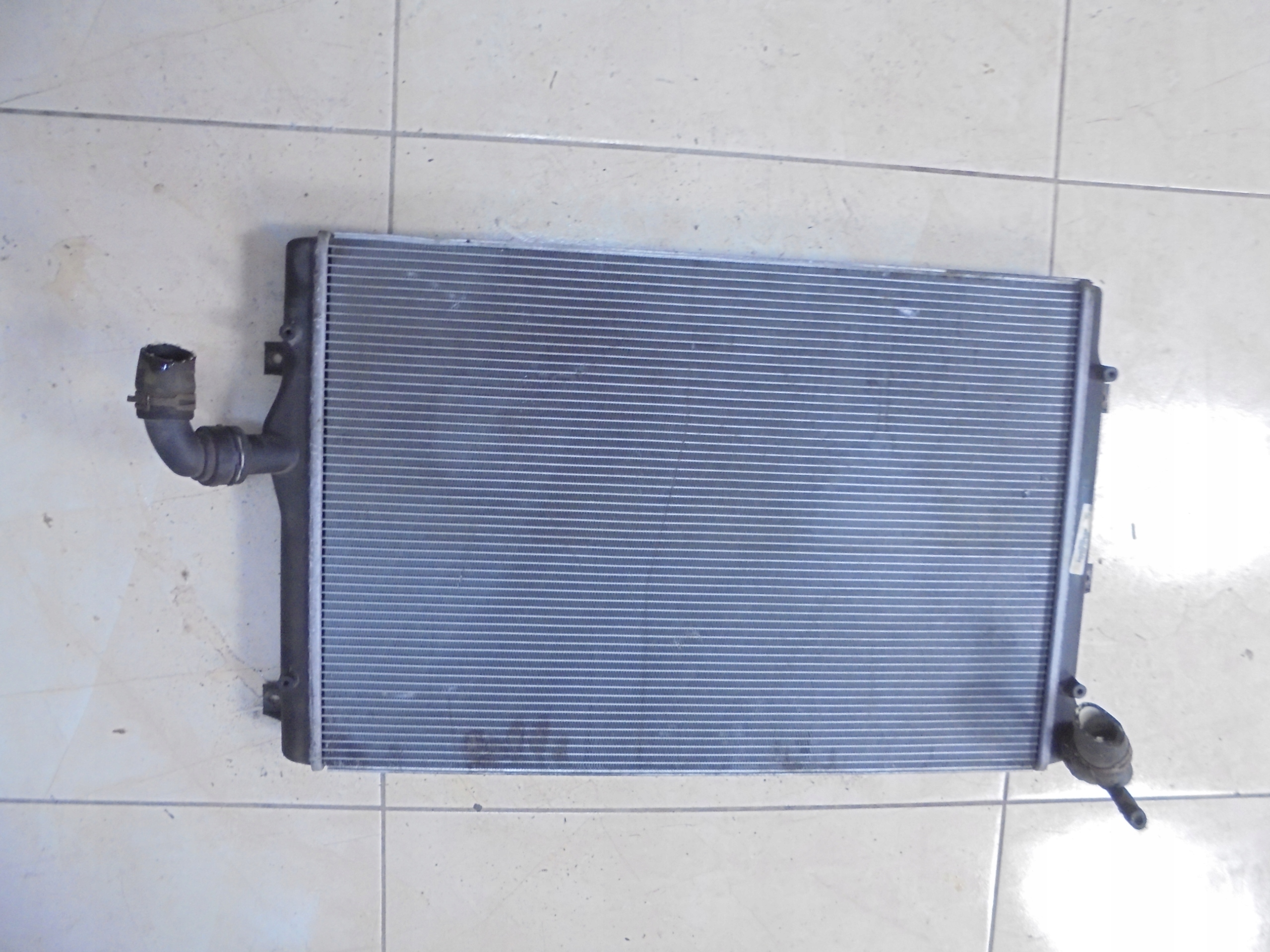 CHŁODNICA WODY 3C0121253AL VW PASSAT B6 2.0 TDI