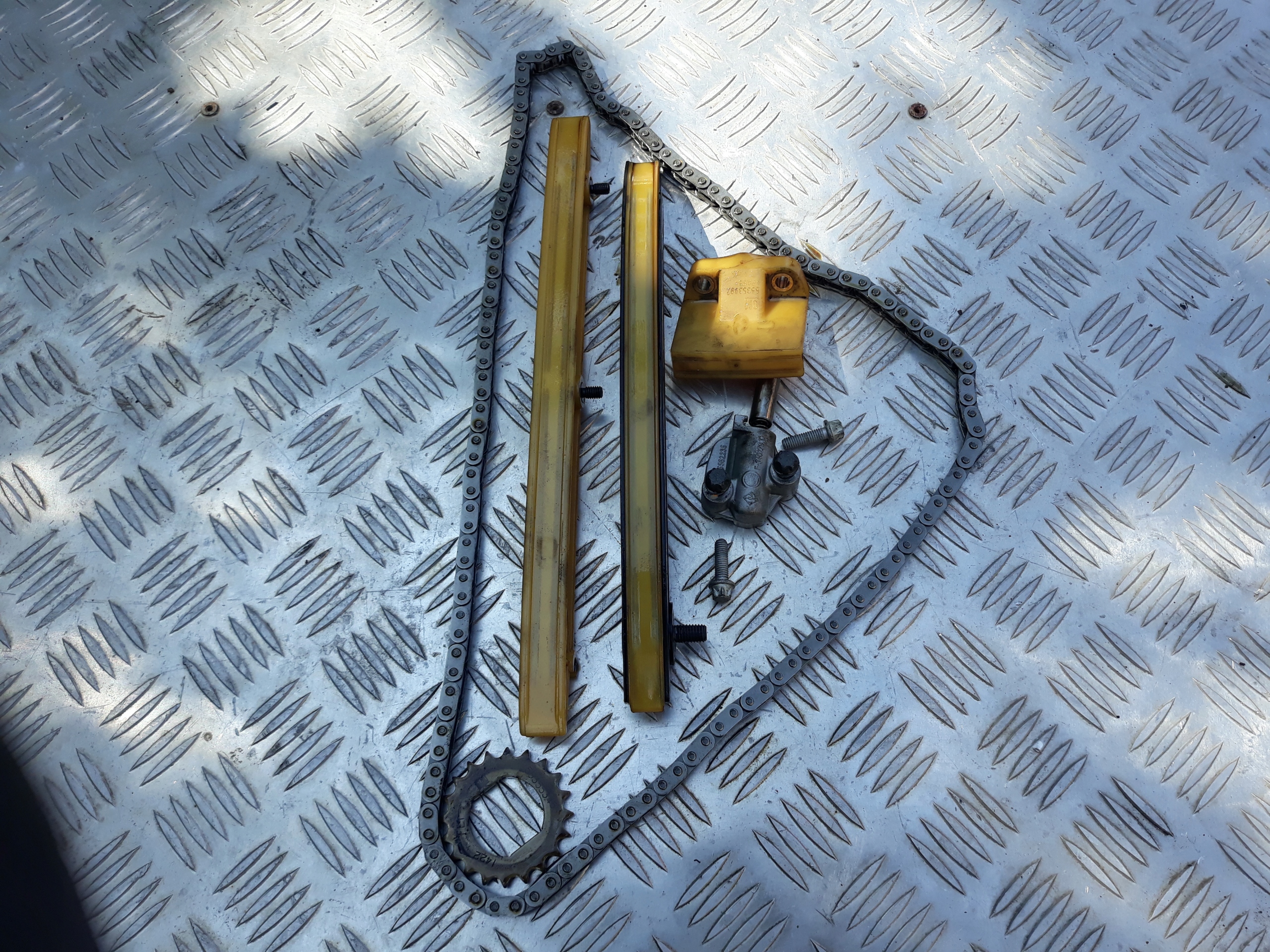 ROZRZĄD NAPINACZ ŁAŃCUCH A12XER OPEL CORSA D 1,2 Typ samochodu Samochody osobowe