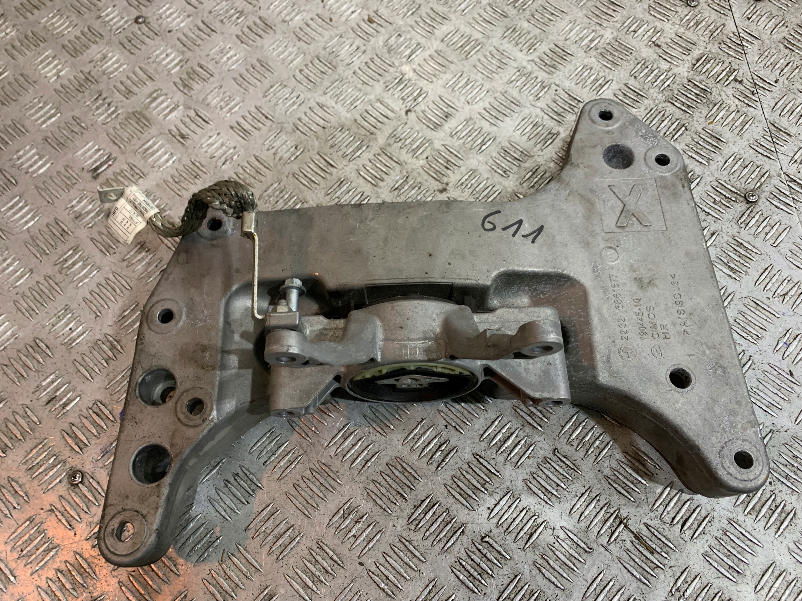IDEALNA ŁAPA PODUSZKA SKRZYNI BIEGÓW BMW G11 G30 1