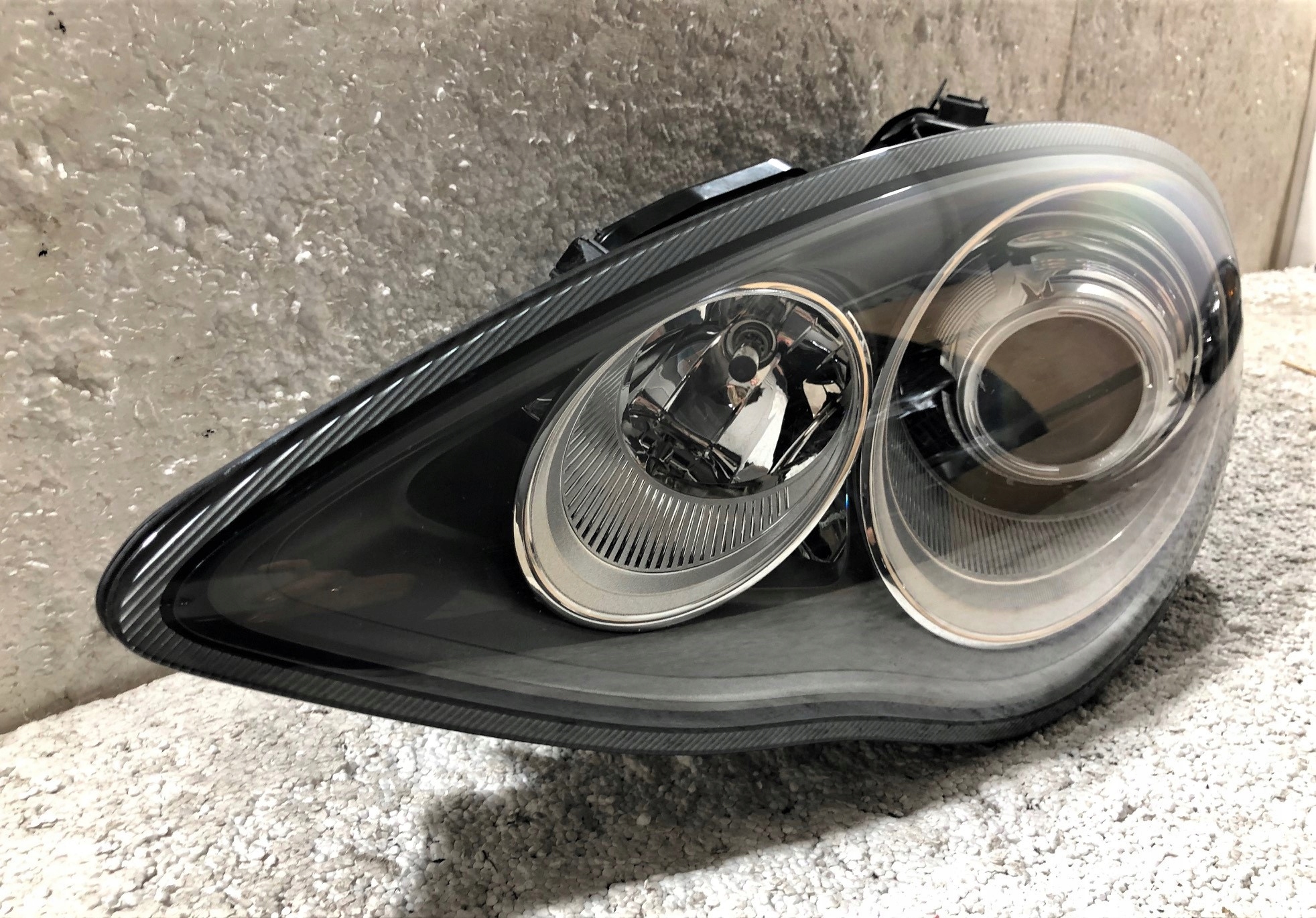 PORSCHE PANAMERA 09-LAMPA PRZÓD LEWA XENON EUR ORG Producent części Hella