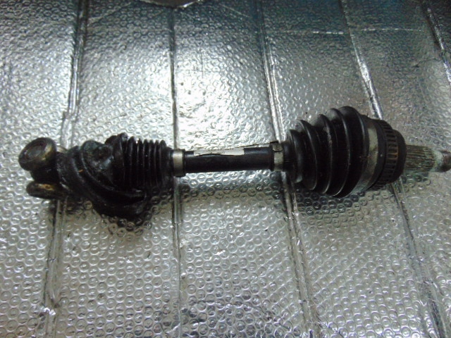 7529388 7529390 - BMW E90 320XD 330xd Xdrive полоска передняя левая