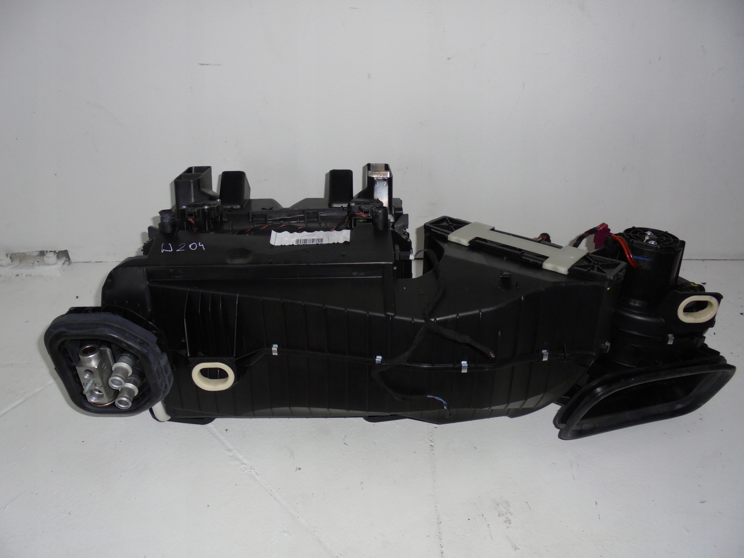 A2048300962 - MERCEDES C-Class W204 нагреватель воздуходувка