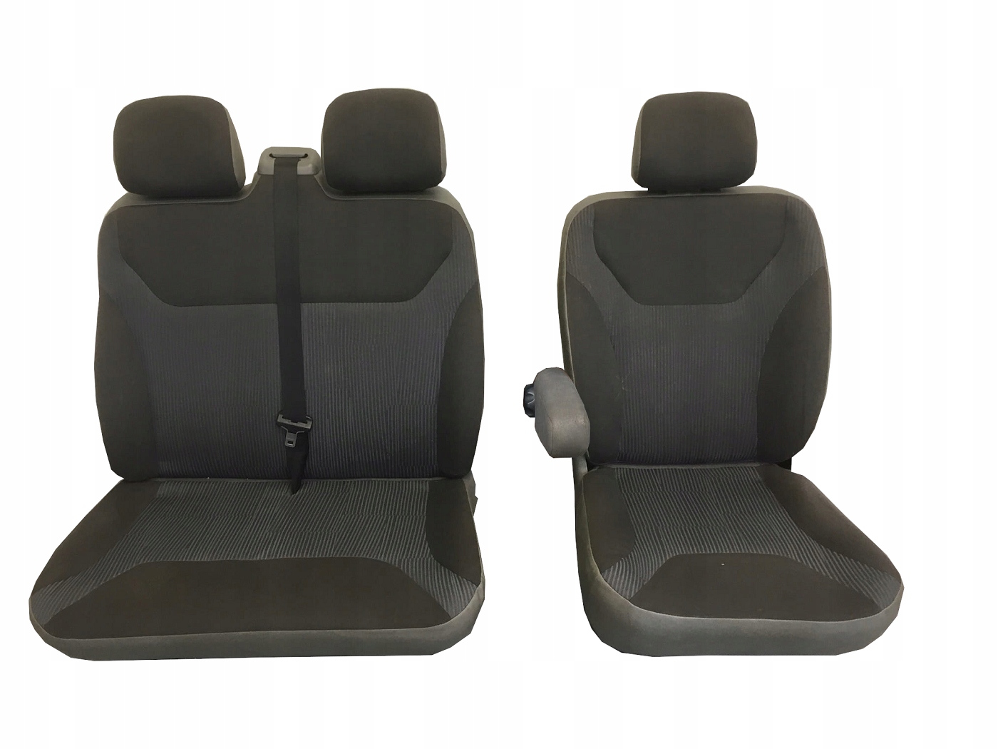 

Pokrowce Trafic II Vivaro 2001-2014 100% Typowe