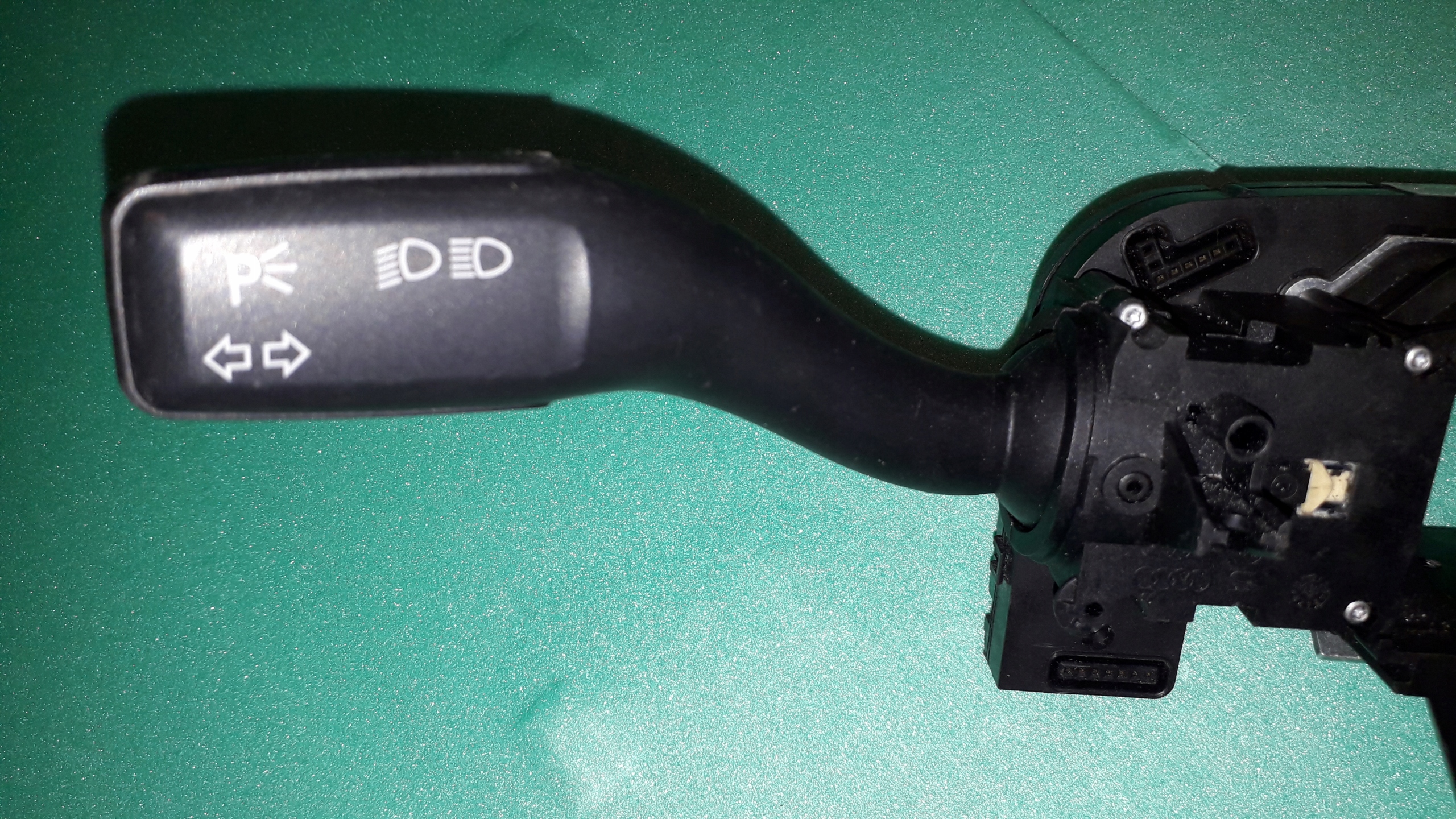 MANETKI PRZEŁĄCZNIKI KOMBAJN A6 C6 4F0953549D Q7 Producent części Audi OE