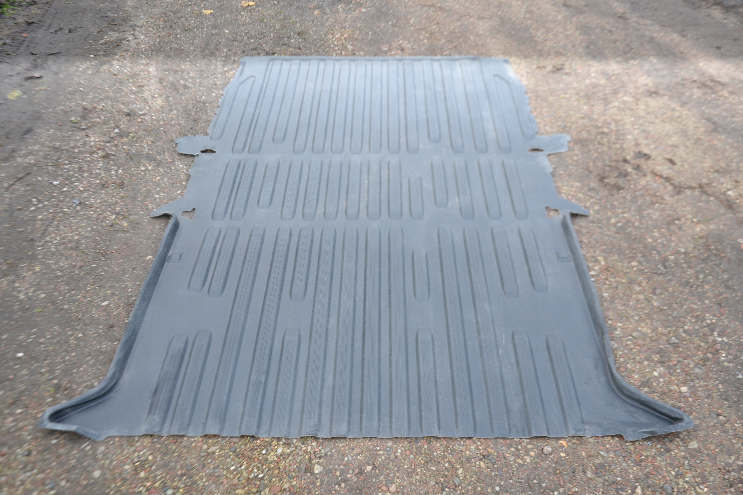 Renault Kangoo III PODŁOGA DYWANIK 2009 - 2022 maxi oryginał Producent części Inny