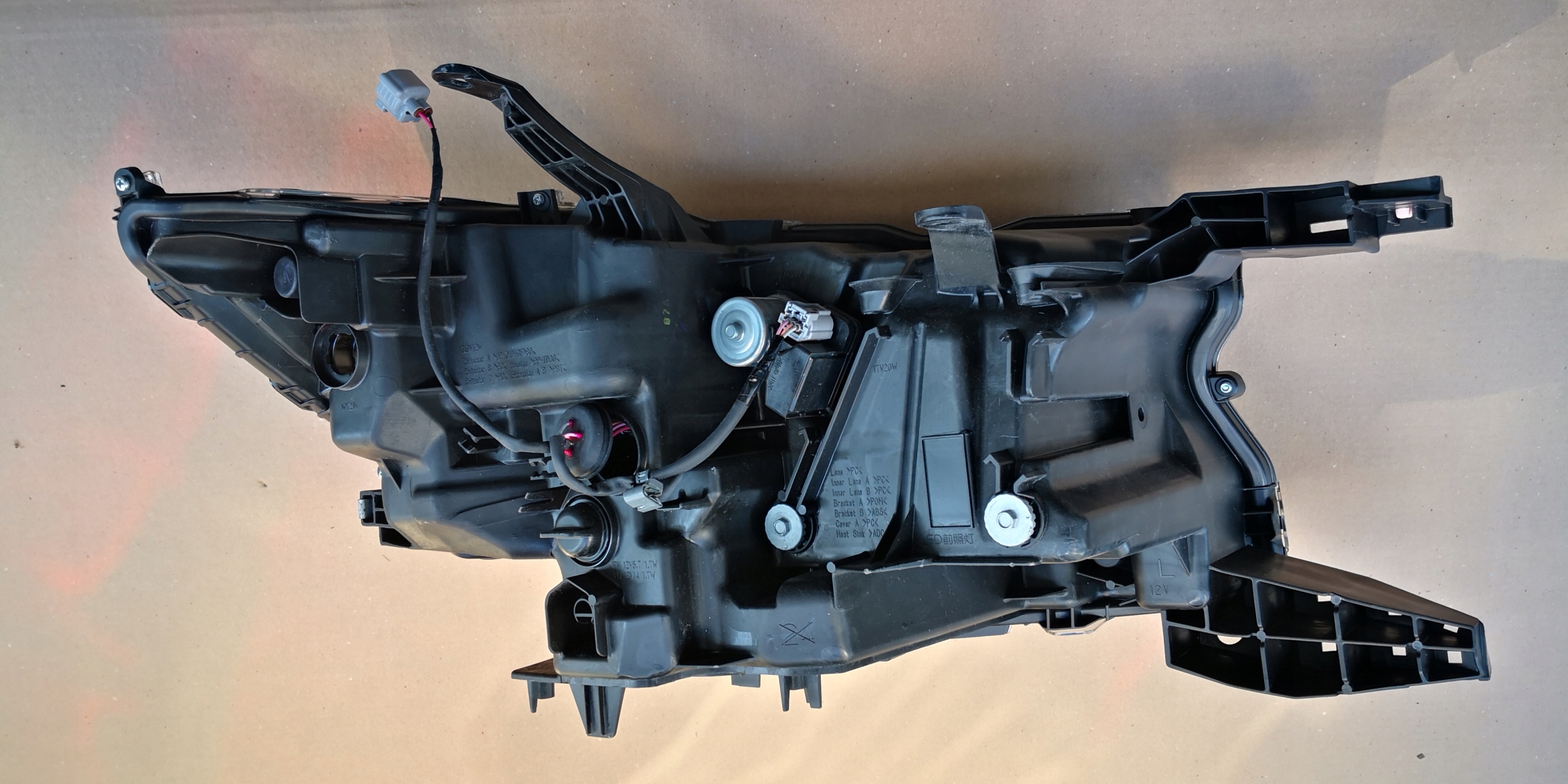 TOYOTA LAND CRUISER 150 J150 LIFT 2017- LIGHT
